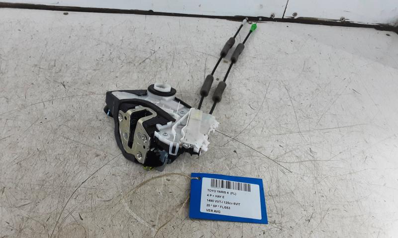 VERROUILLAGE DE PORTE AVANT GAUCHE Toyota YARIS (6) 2/20+