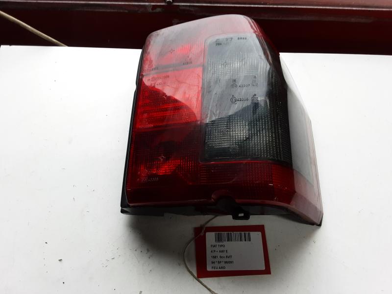 FEU ARRIERE DROIT Fiat TIPO 2/88 - 95