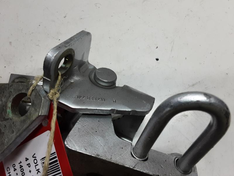 CHARNIERE DE PORTE ARRIERE GAUCHE Vw GOLF V 11/03 - 08