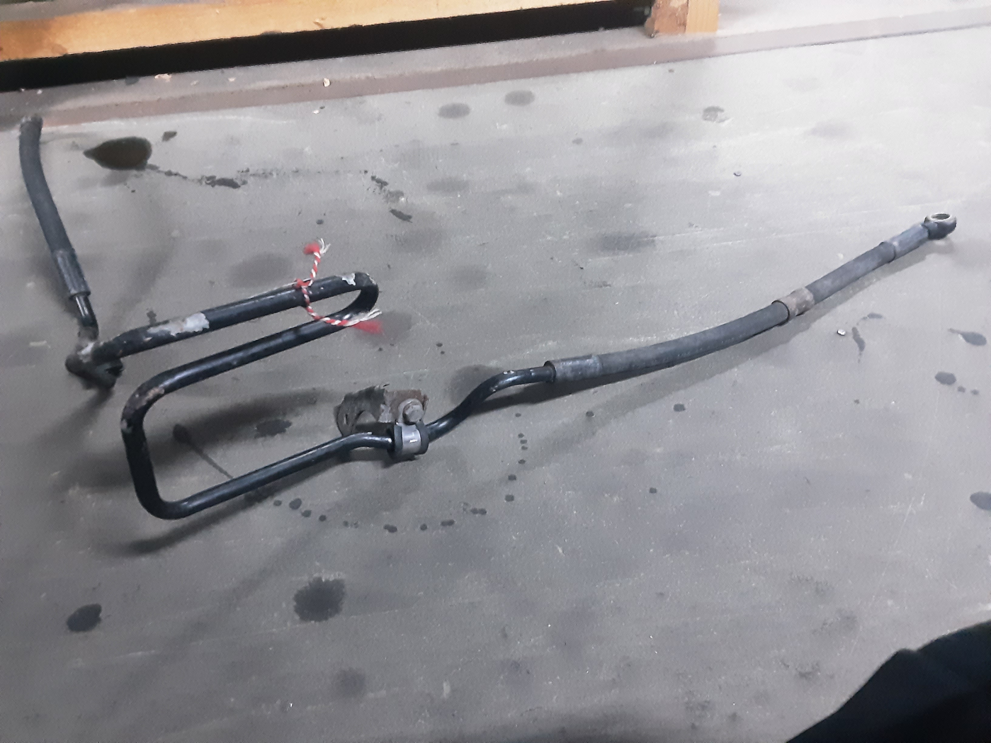 STUURBEKRACHTIGINGS LEIDING Audi A4 - 4/99