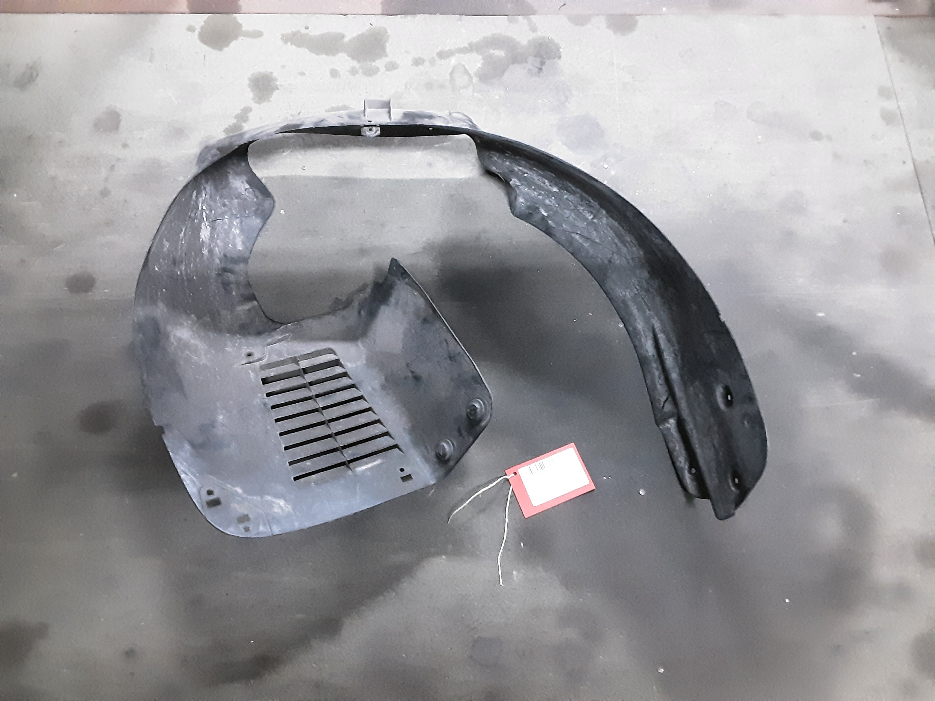 INNER FENDER LEFT FRONT Audi TT 10/98 - 06