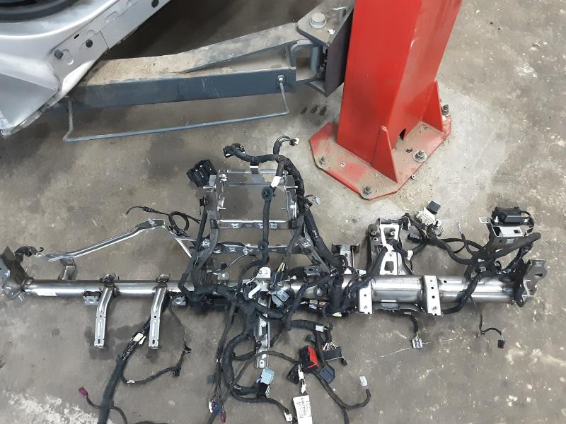 DASHBOARD BALK Ford FOCUS (6) 4/18 - 4/22