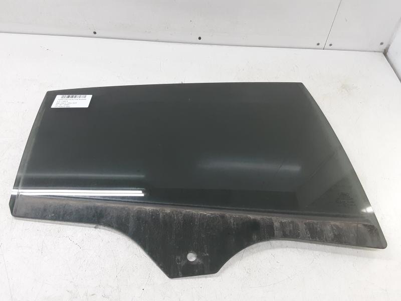 VITRE DE PORTE ARRIERE DROITE Ford FOCUS (6) 4/18 - 4/22