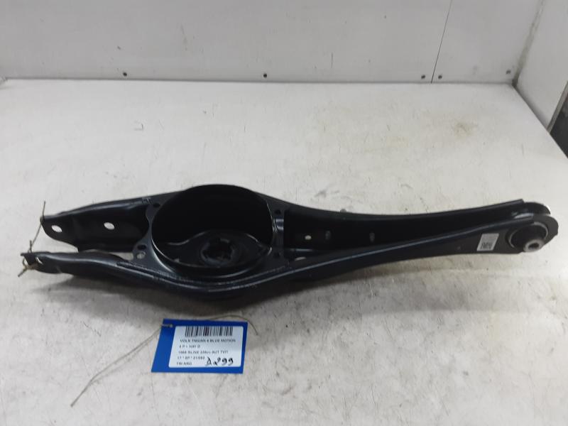 DRAAGARM ACHTER LINKS Vw TIGUAN (3) 02/16- 10/20
