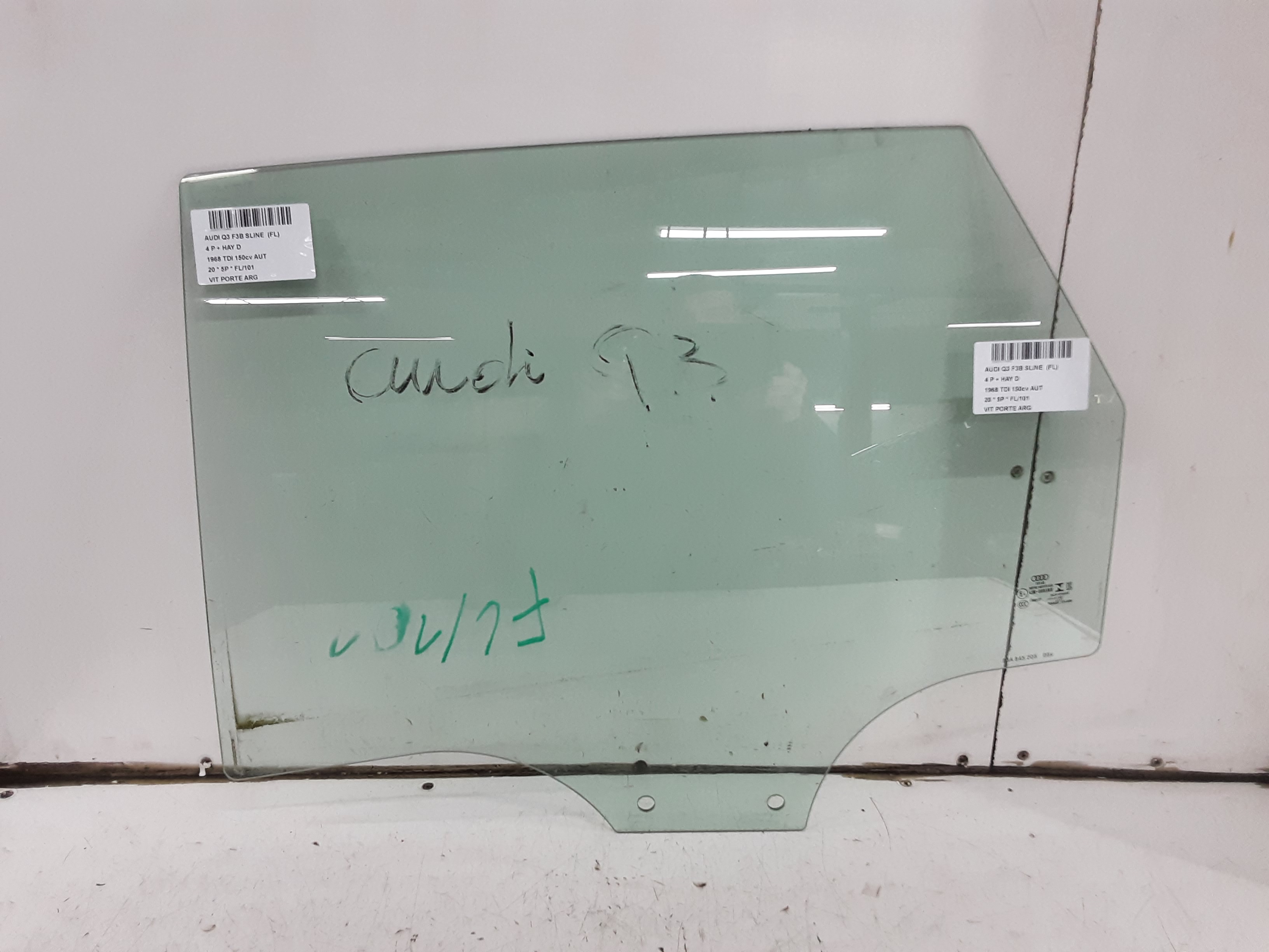 RUIT ACHTER LINKS Audi Q3 11/18+
