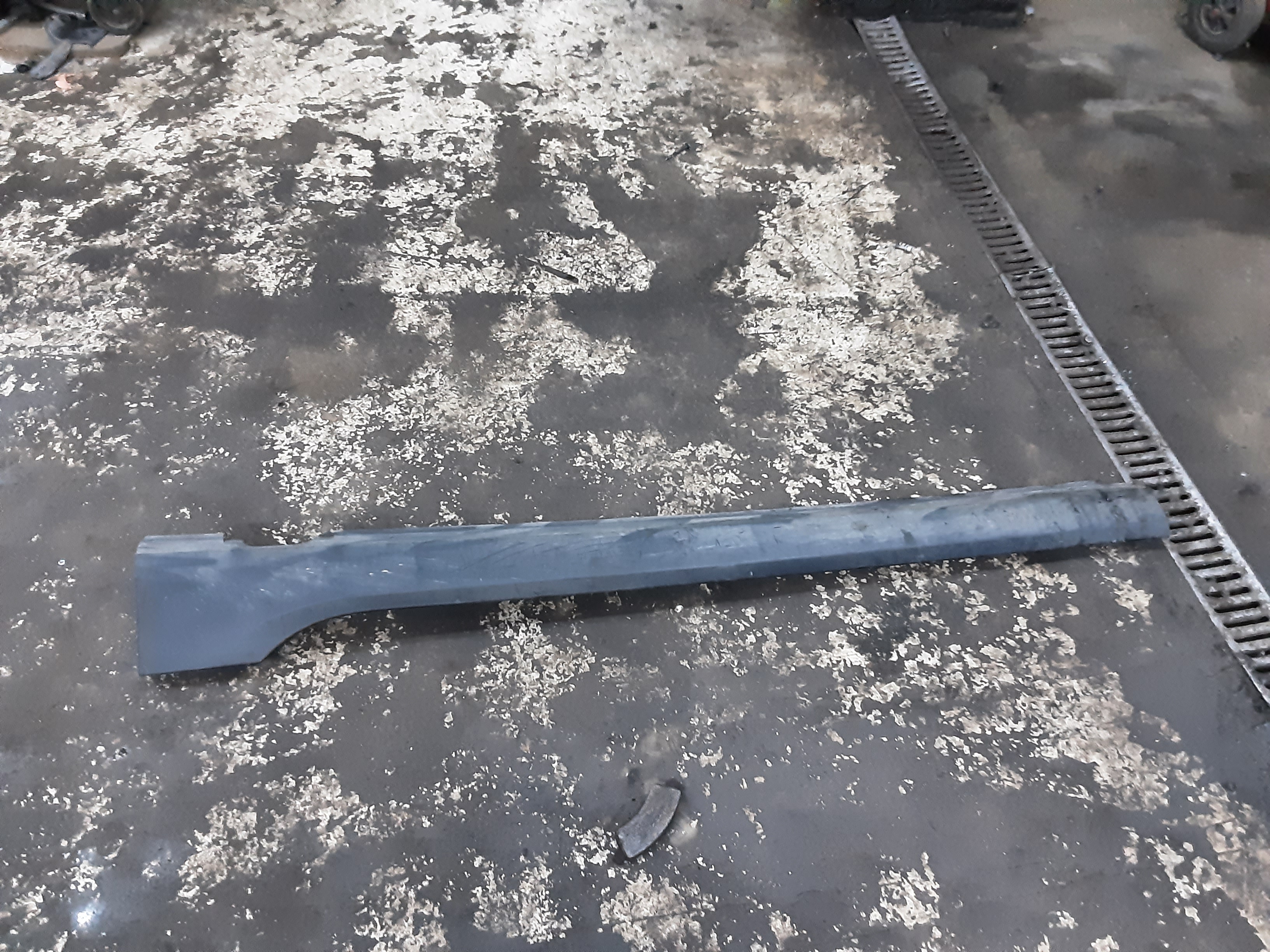 SIERLIJST DREMPEL LINKS Peugeot 2008 (1)  5/13 - 4/16