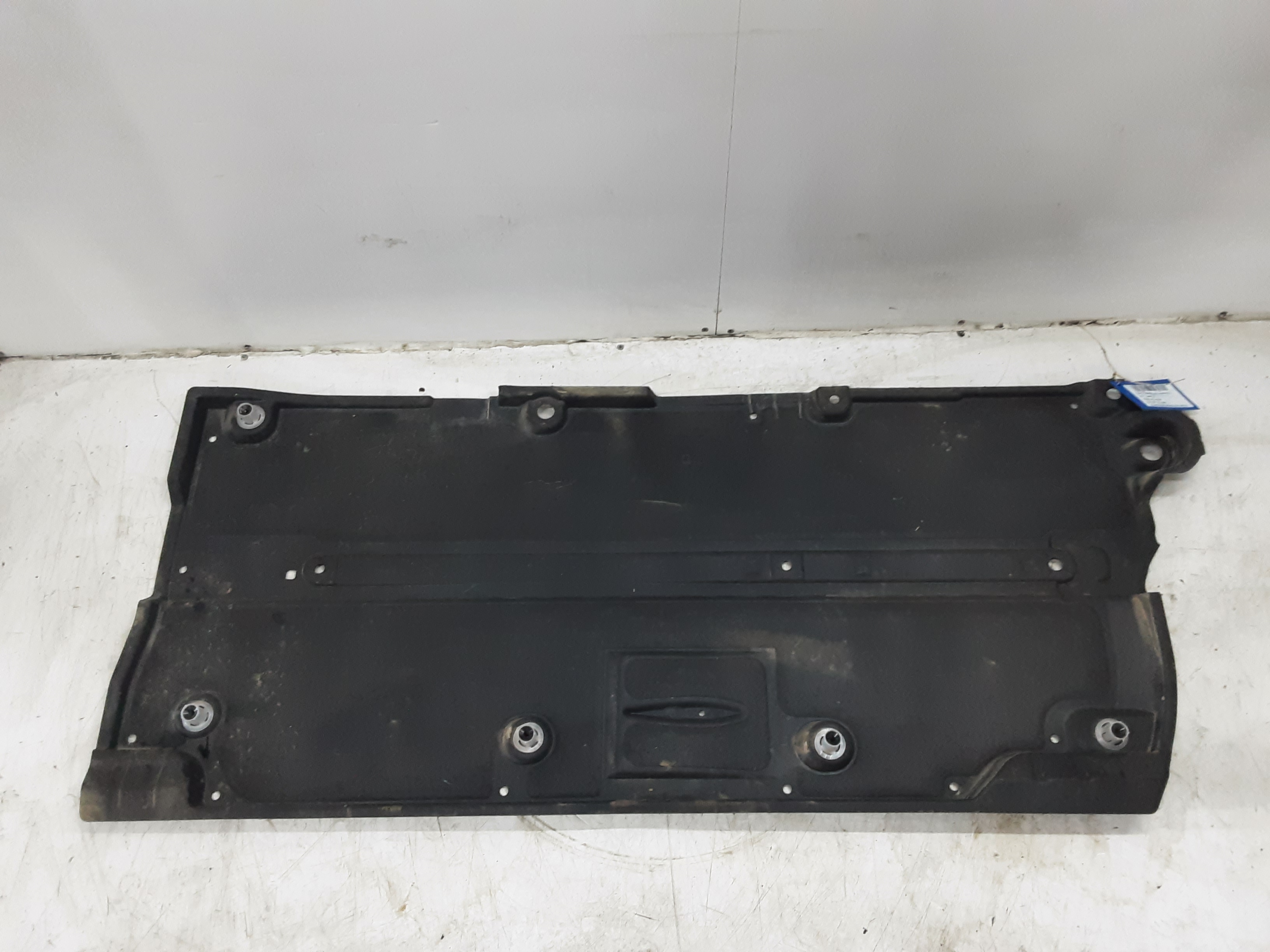 PLASTIQUE SOUS VOITURE D Toyota COROLLA 5P/5D 18+