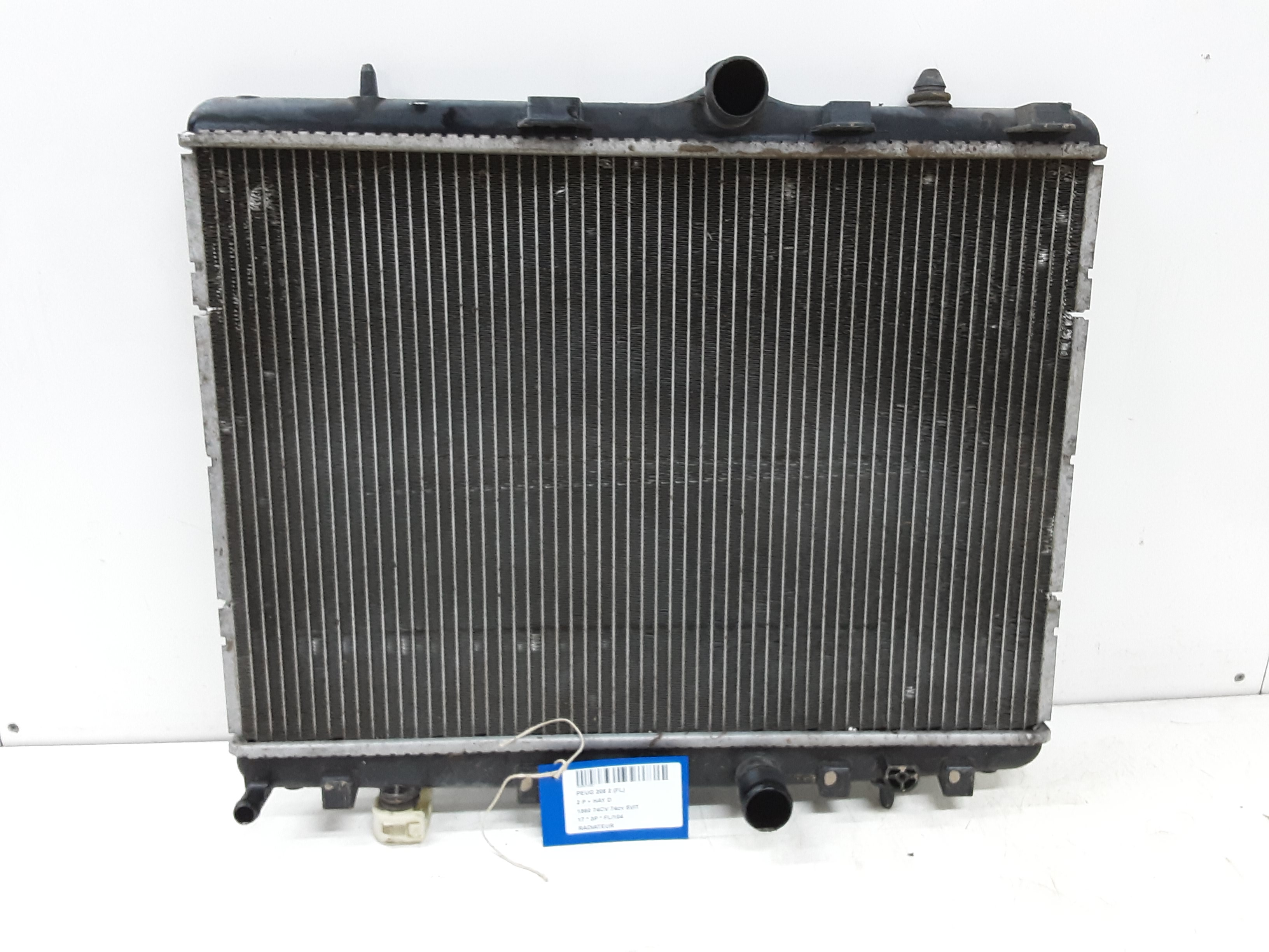 RADIATOR Peugeot 208 8/15 - 20