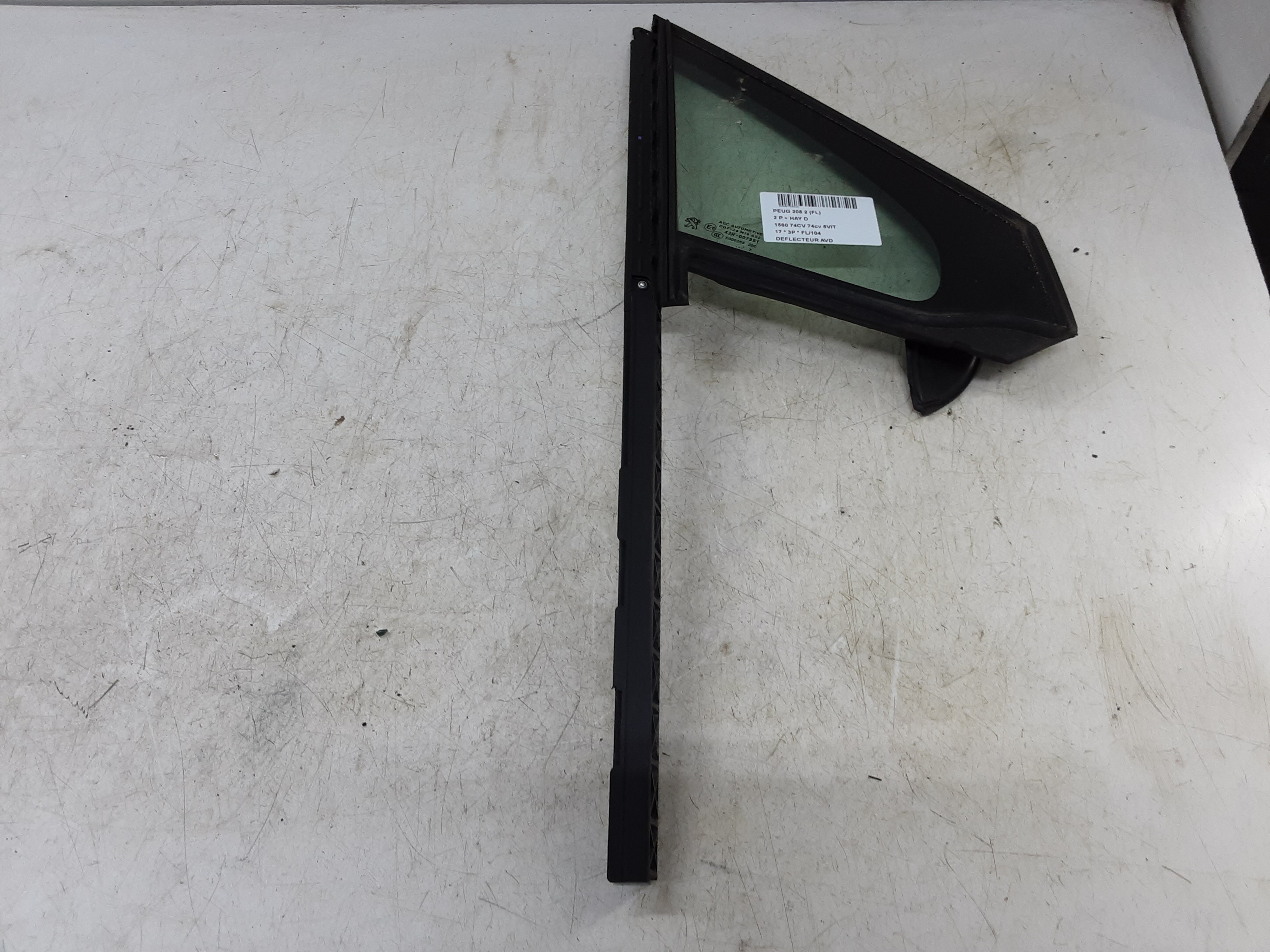 ZIJRUIT VOOR RECHTS Peugeot 208 8/15 - 20