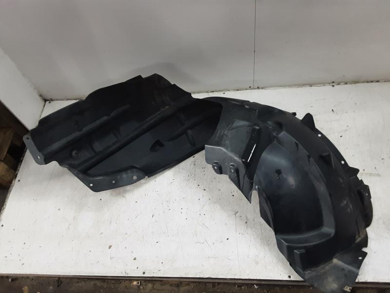 BINNEN SPATBORD LINKS VOOR Ford ECOSPORT 11/17+