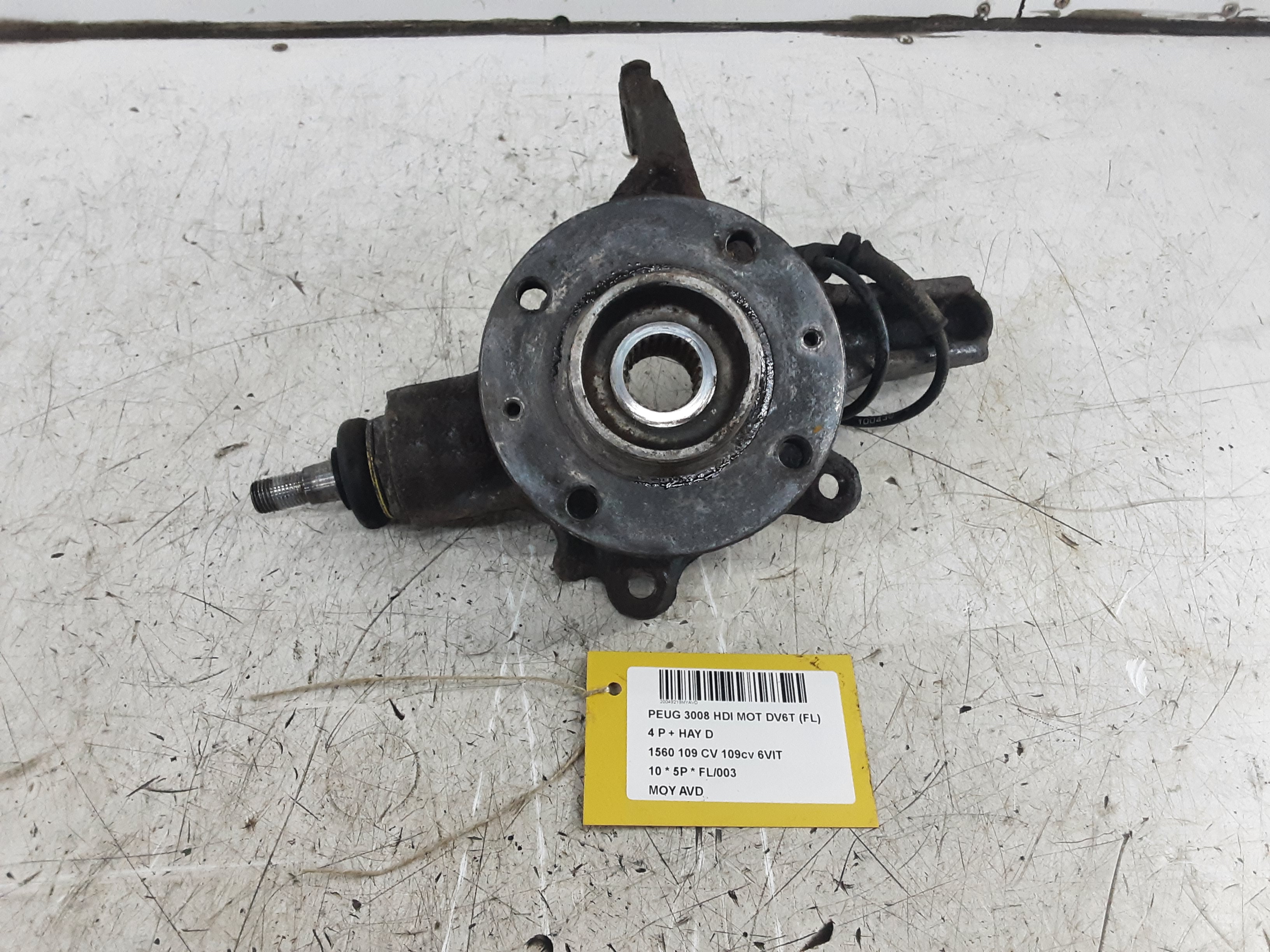 WIELNAAF VOOR RECHTS Peugeot 3008 (1) 6/09 - 16