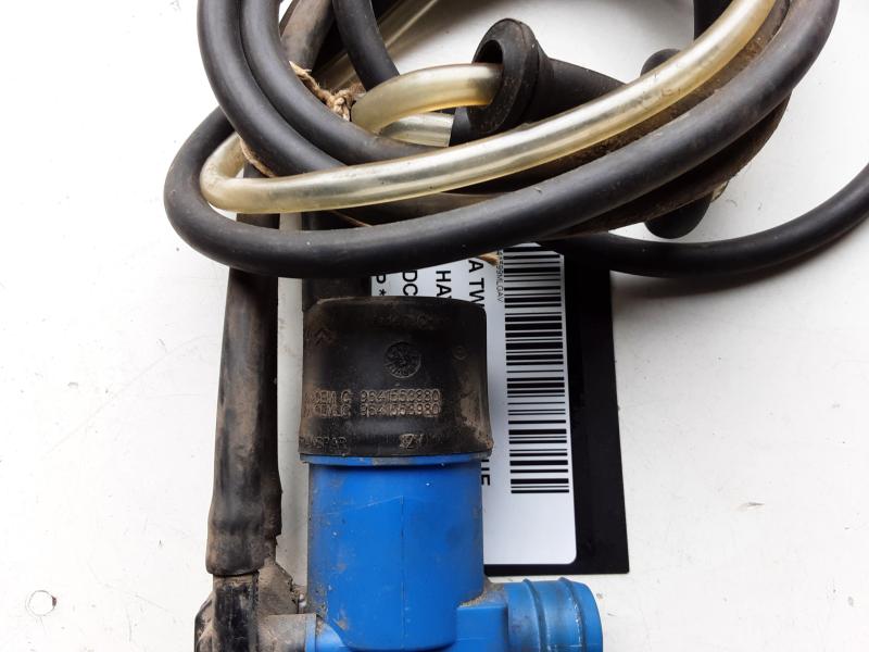 SCHEIBENSPRÜHERPUMPE VORNE Renault TWINGO (2) 07 - 11