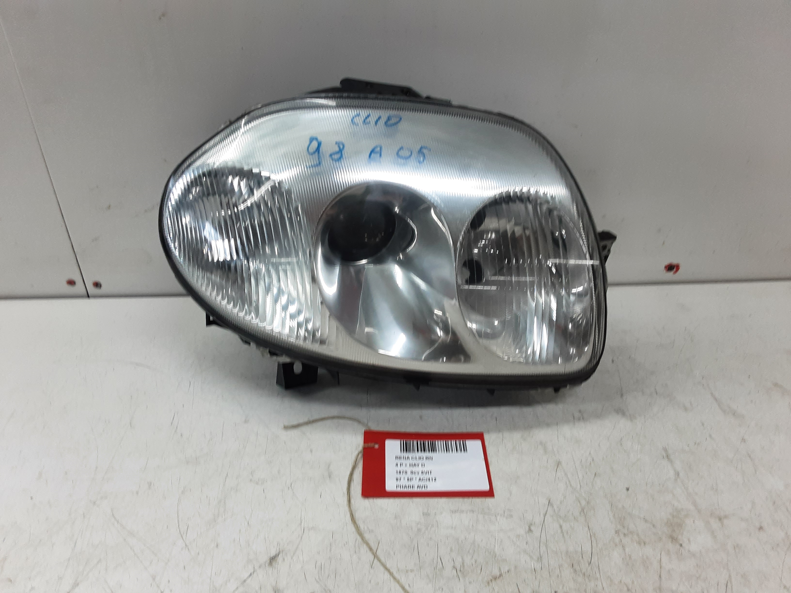 KOPLICHT VOOR RECHTS Renault CLIO -4/98