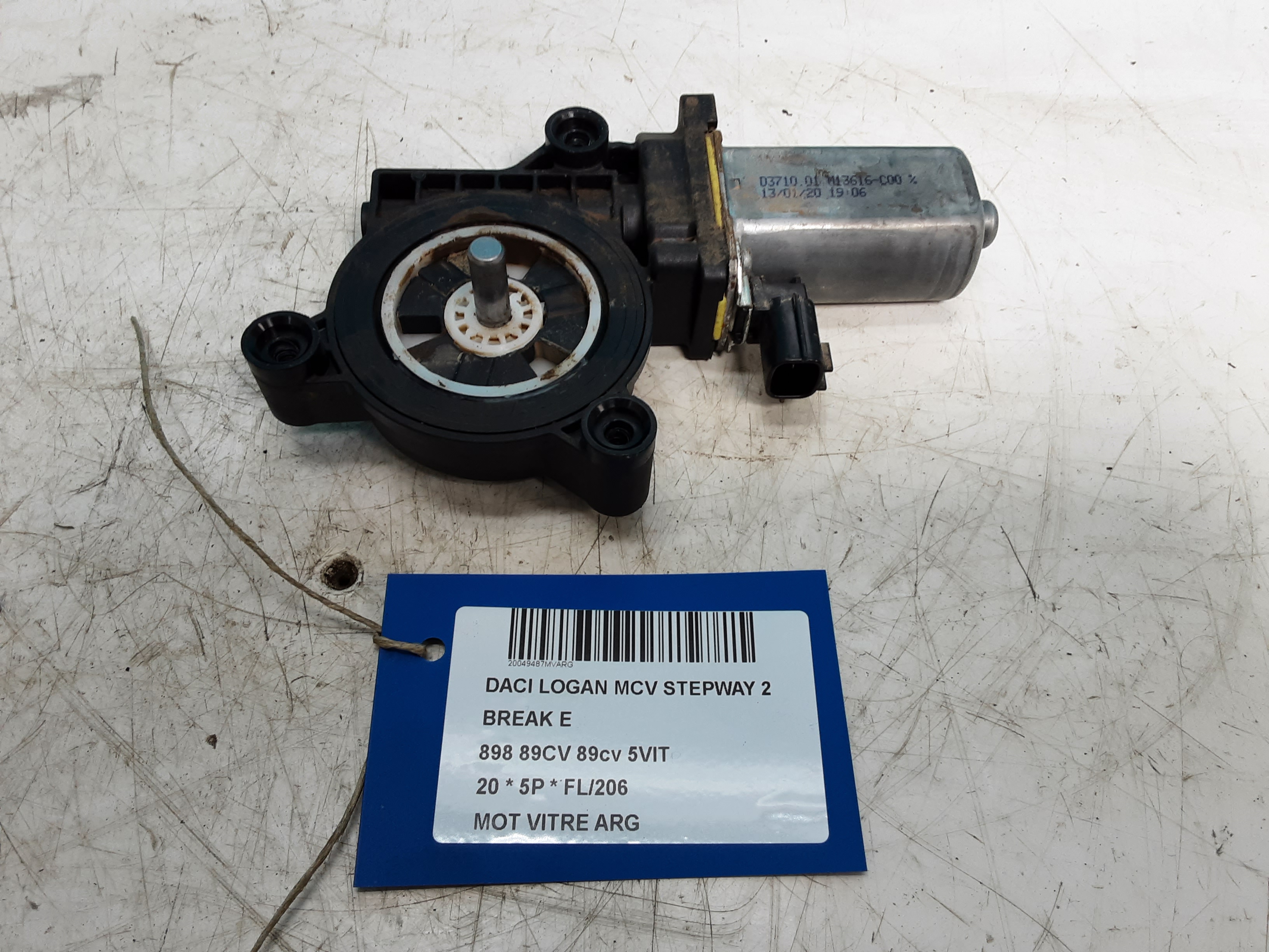 MOTEUR DE VITRE DE PORTE ARRIERE GAUCHE Dacia LOGAN 12/16 - 20