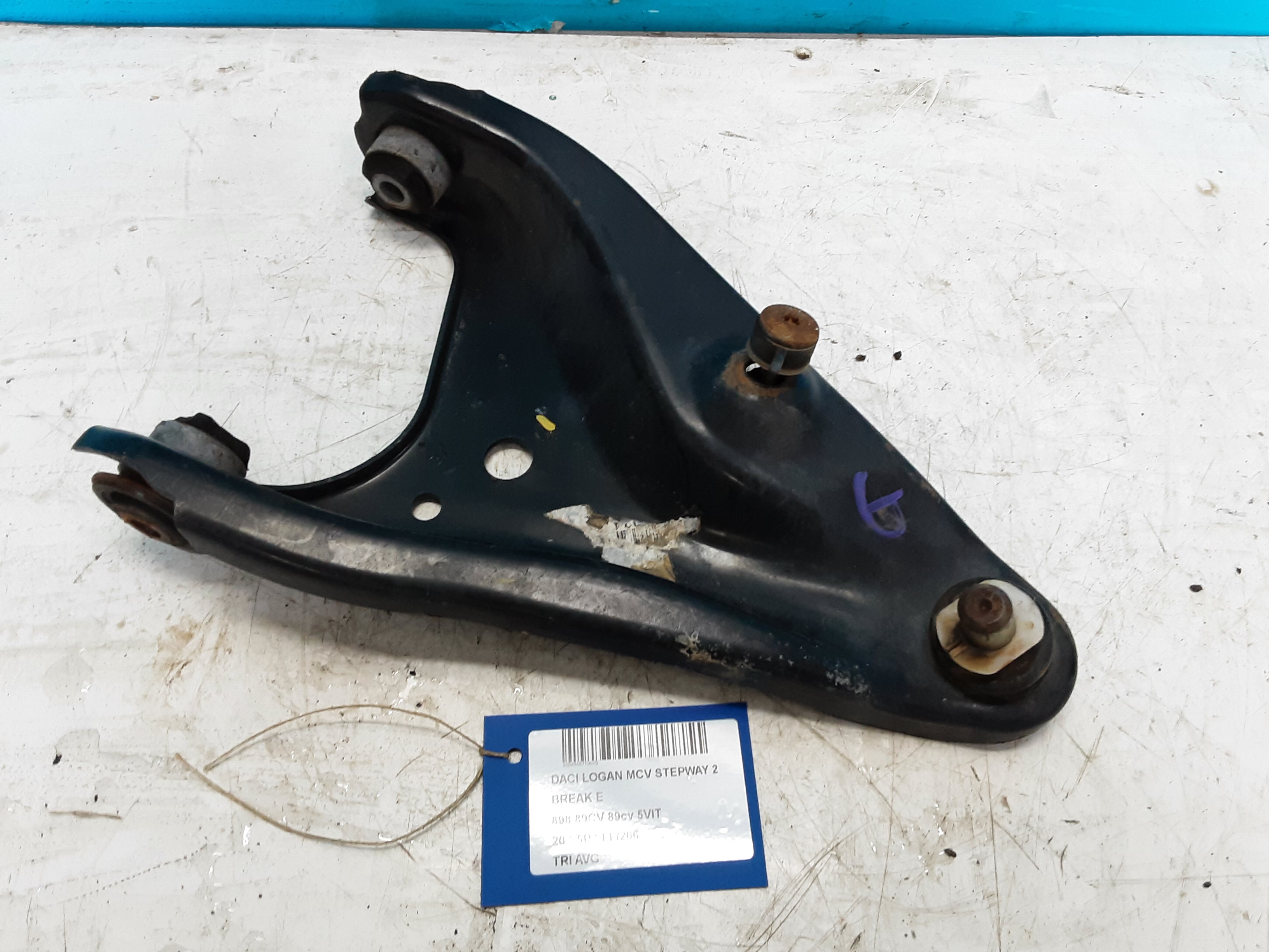 TRIANGLE AVANT GAUCHE Dacia LOGAN 12/16 - 20