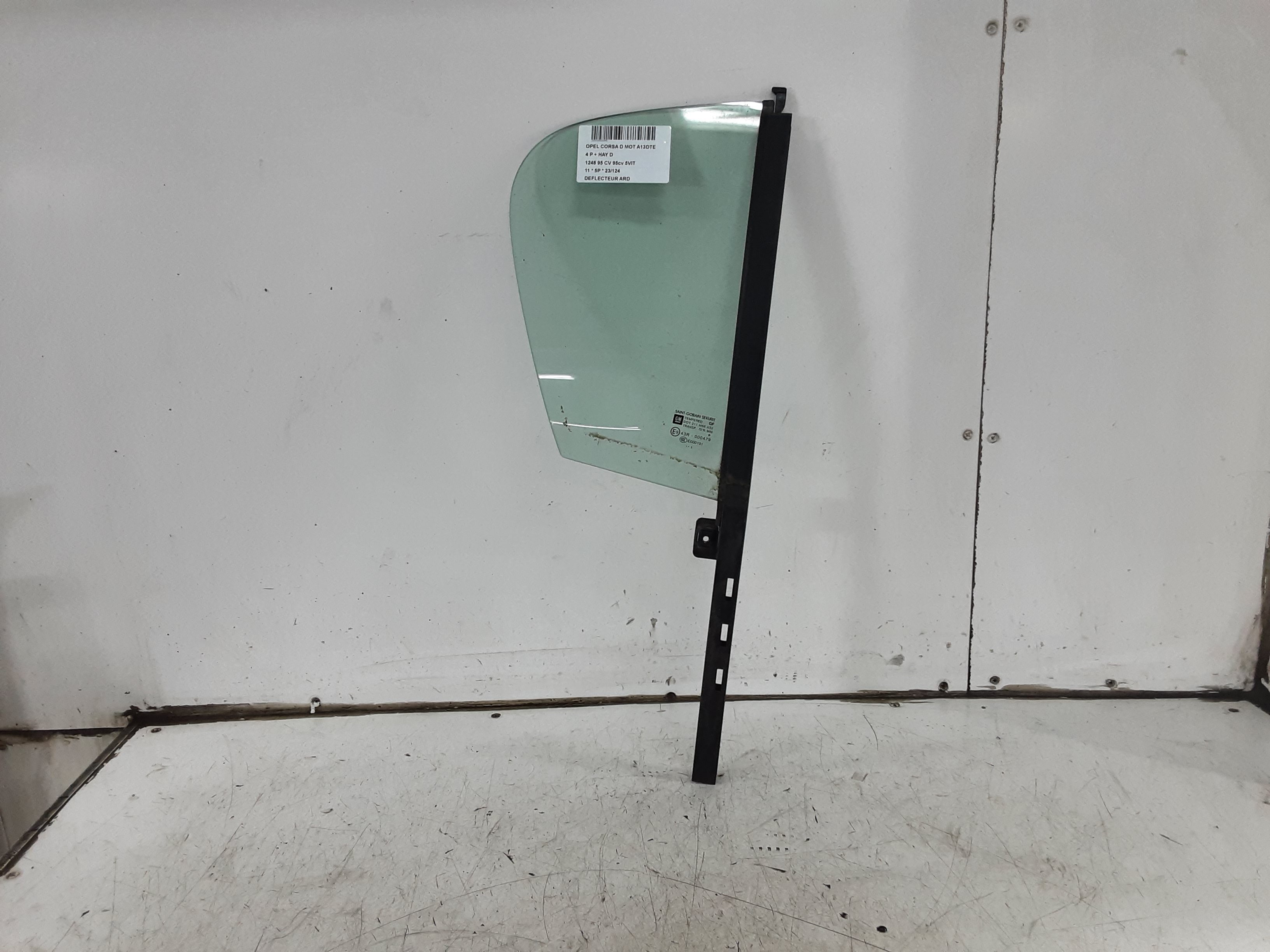 ZIJRUIT ACHTER RECHTS Opel CORSA D 01/11 - 15