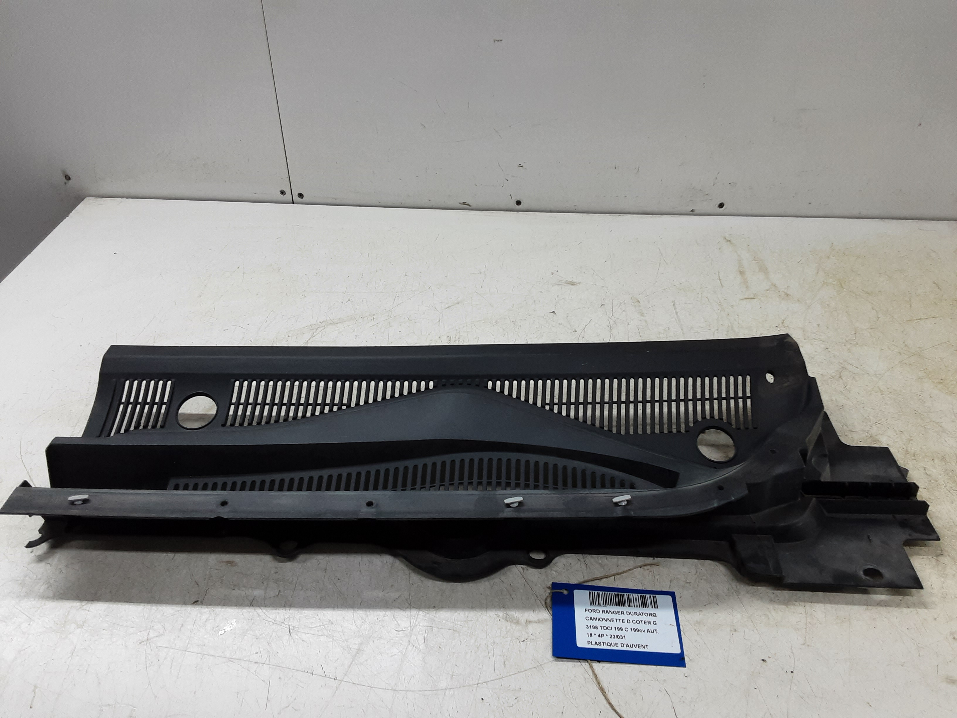 PLASTIEK WINDSCHERM Ford RANGER (3) 10/15 - 2/19 FaceLift