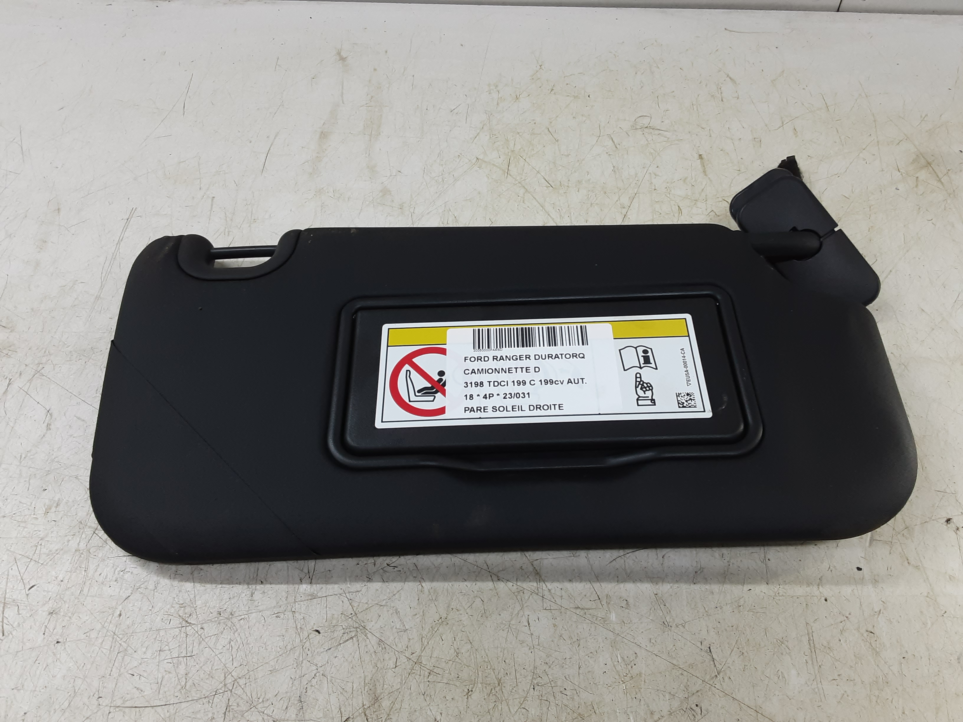ZONNEKLEP RECHTS Ford RANGER (3) 10/15 - 2/19 FaceLift