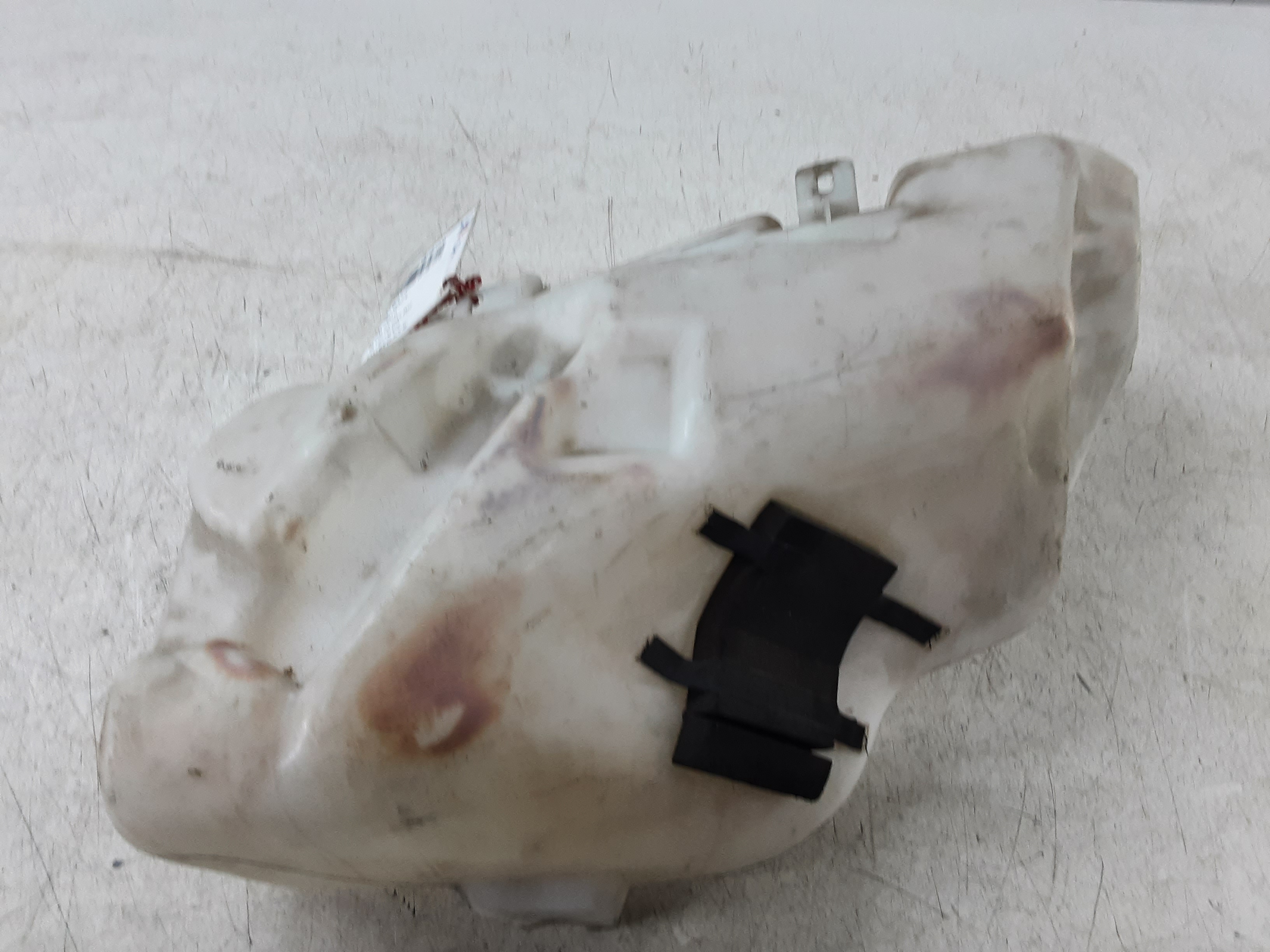 RUITENWASRESERVOIR VOOR Vw GOLF IV 11/97 - 03