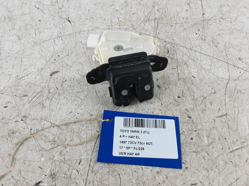 CENTRALE VERGRENDELING ACHTERKLEP Toyota YARIS (5) FaceLift 4/2017 - 2/20