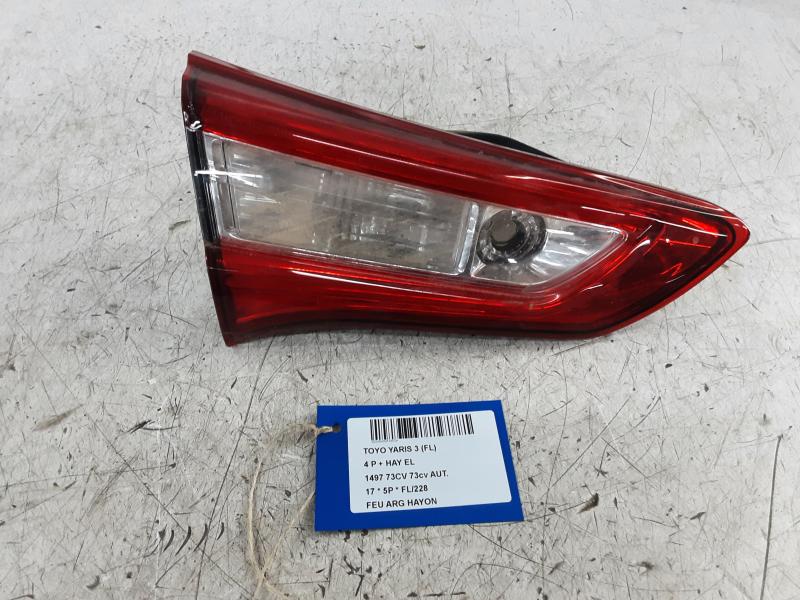 LICHT ACHTERKLEP LINKS Toyota YARIS (5) FaceLift 4/2017 - 2/20