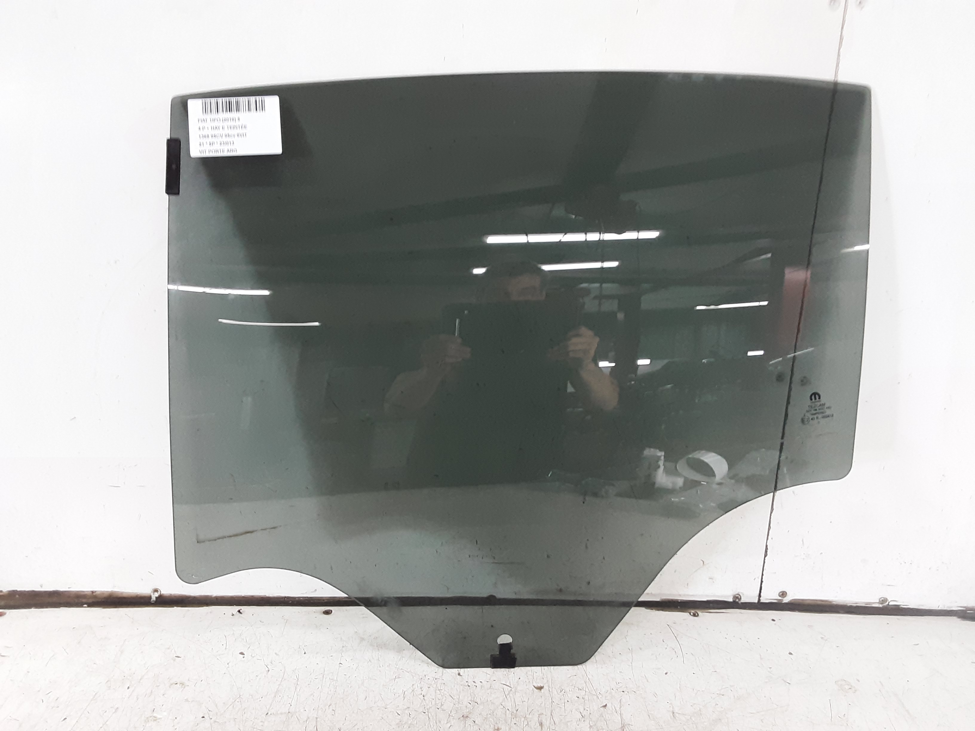 VITRE DE PORTE ARRIERE GAUCHE Fiat TIPO 10/15 &gt; 20