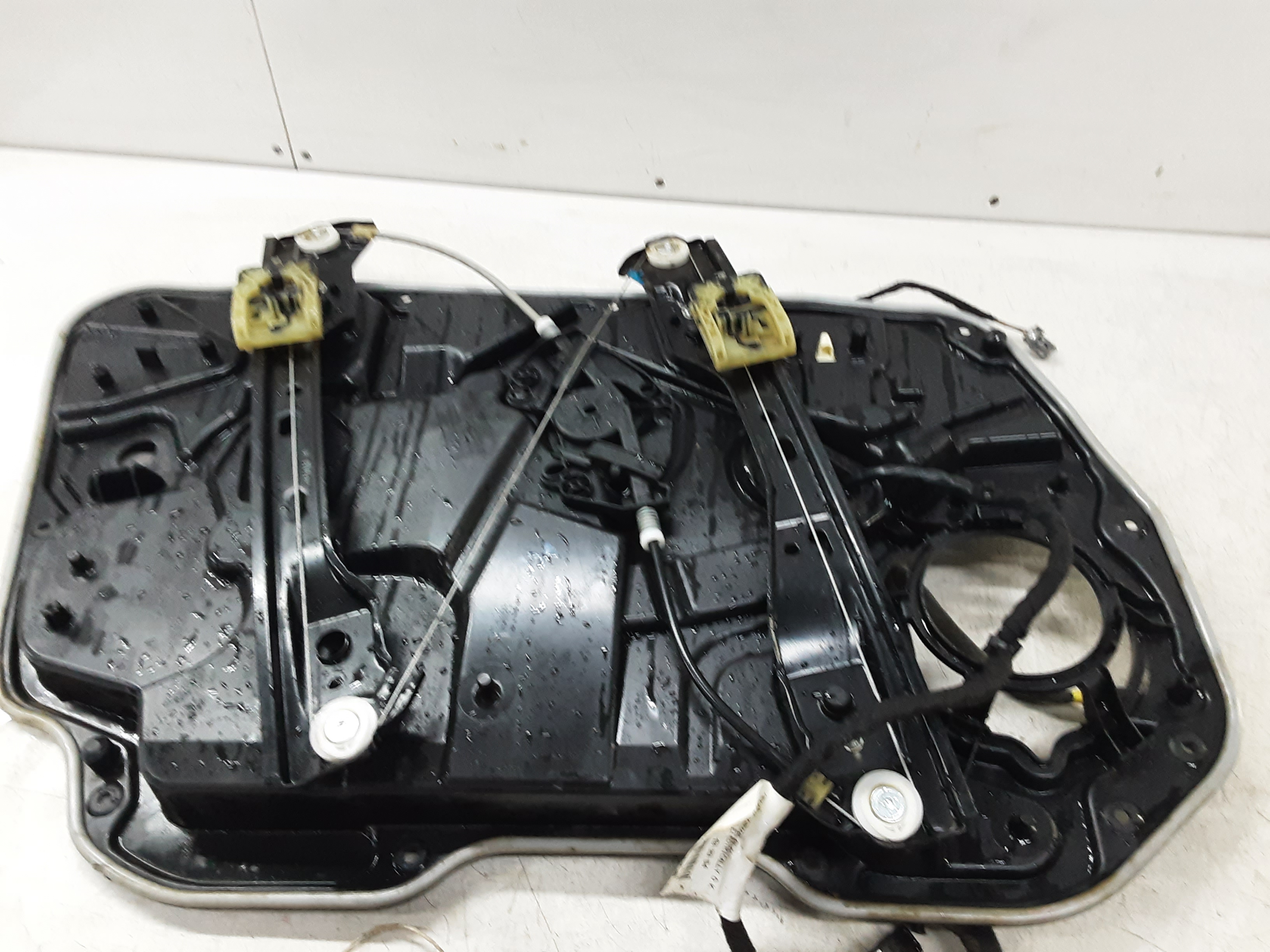 LEVE-VITRE DE PORTE AVANT DROITE Volvo V60 10/10-08/18