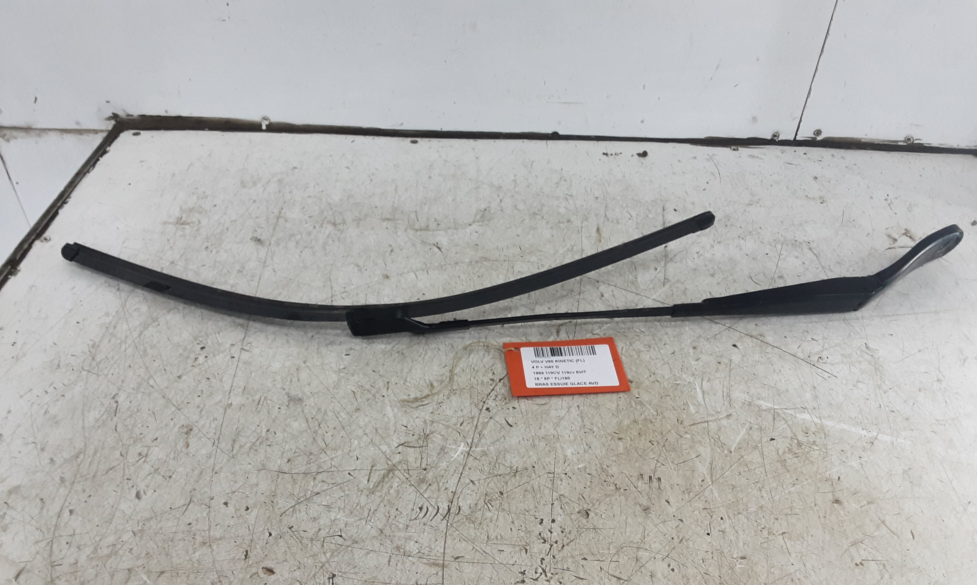 BRAS D&#039;ESSUIE-GLACE AVANT DROIT Volvo V60 10/10-08/18