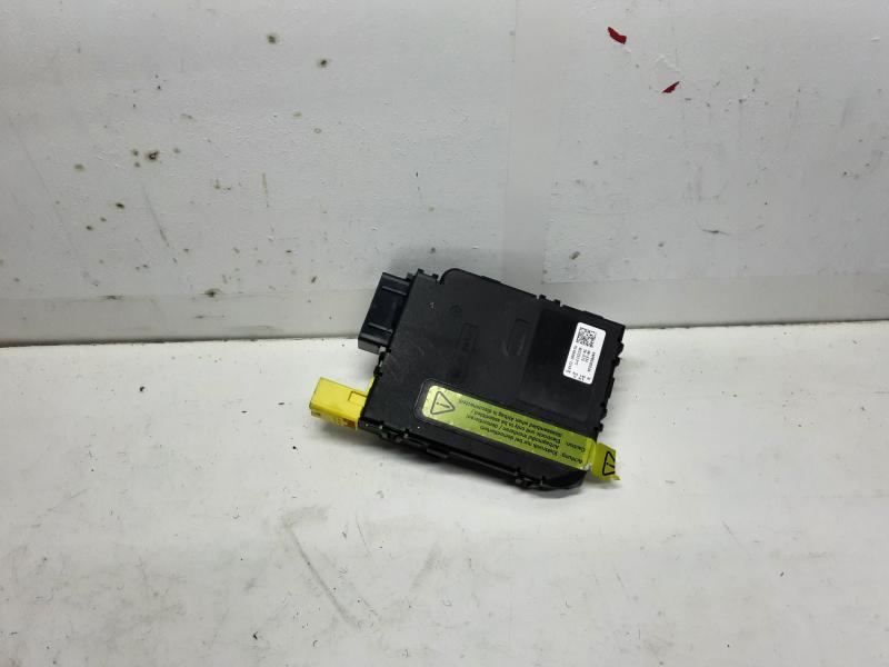 MODULE Vw GOLF V 11/03 - 08