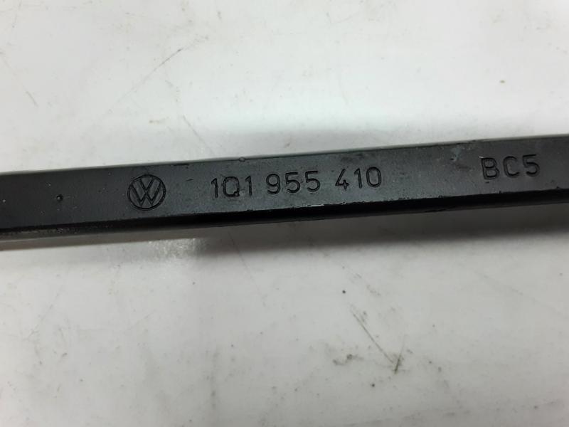 RUITENWISSERARM RECHTS VOOR Vw GOLF V 11/03 - 08