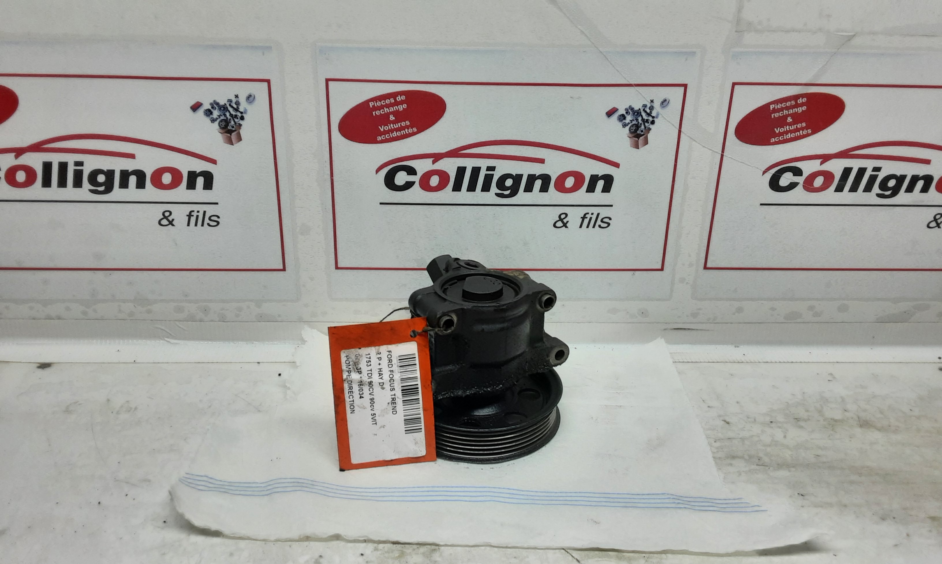 POMPE DE DIRECTION Ford FOCUS (1) - 10/04