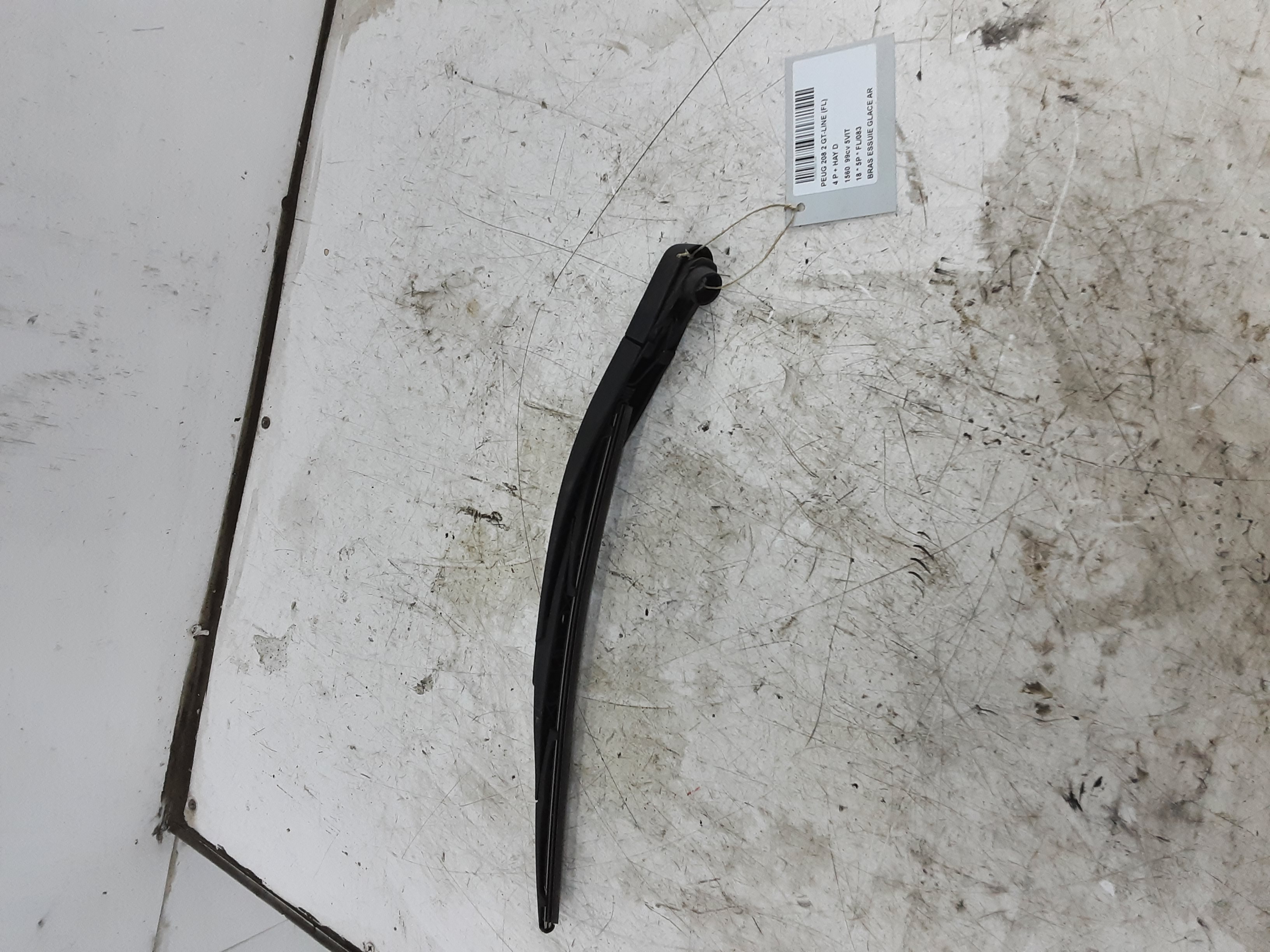 RUITENWISSERARM ACHTER Peugeot 208 8/15 - 20