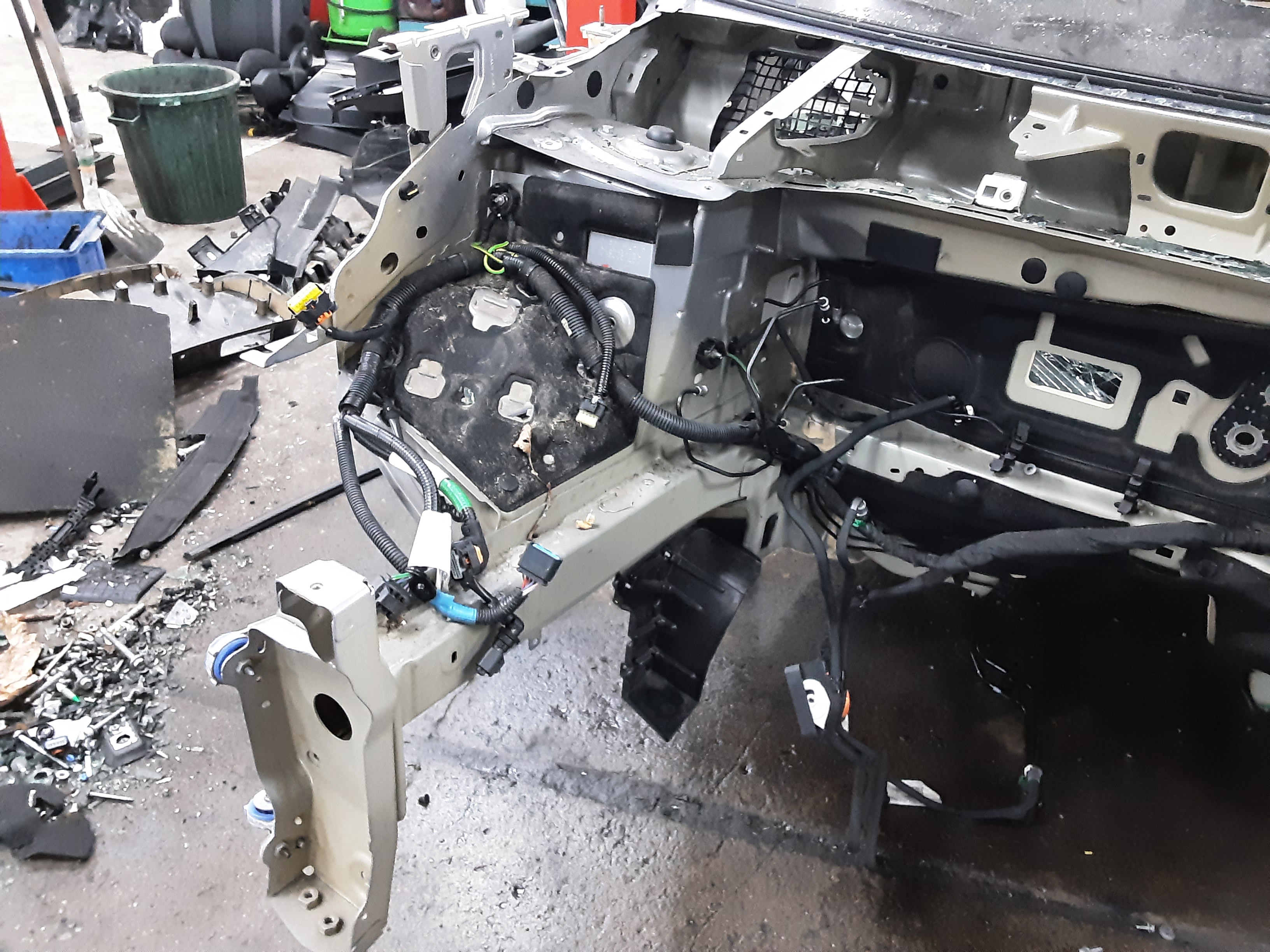 JOUE D&#039;AILE AVANT DROITE Peugeot 3008 (2) 10/20+ FaceLift