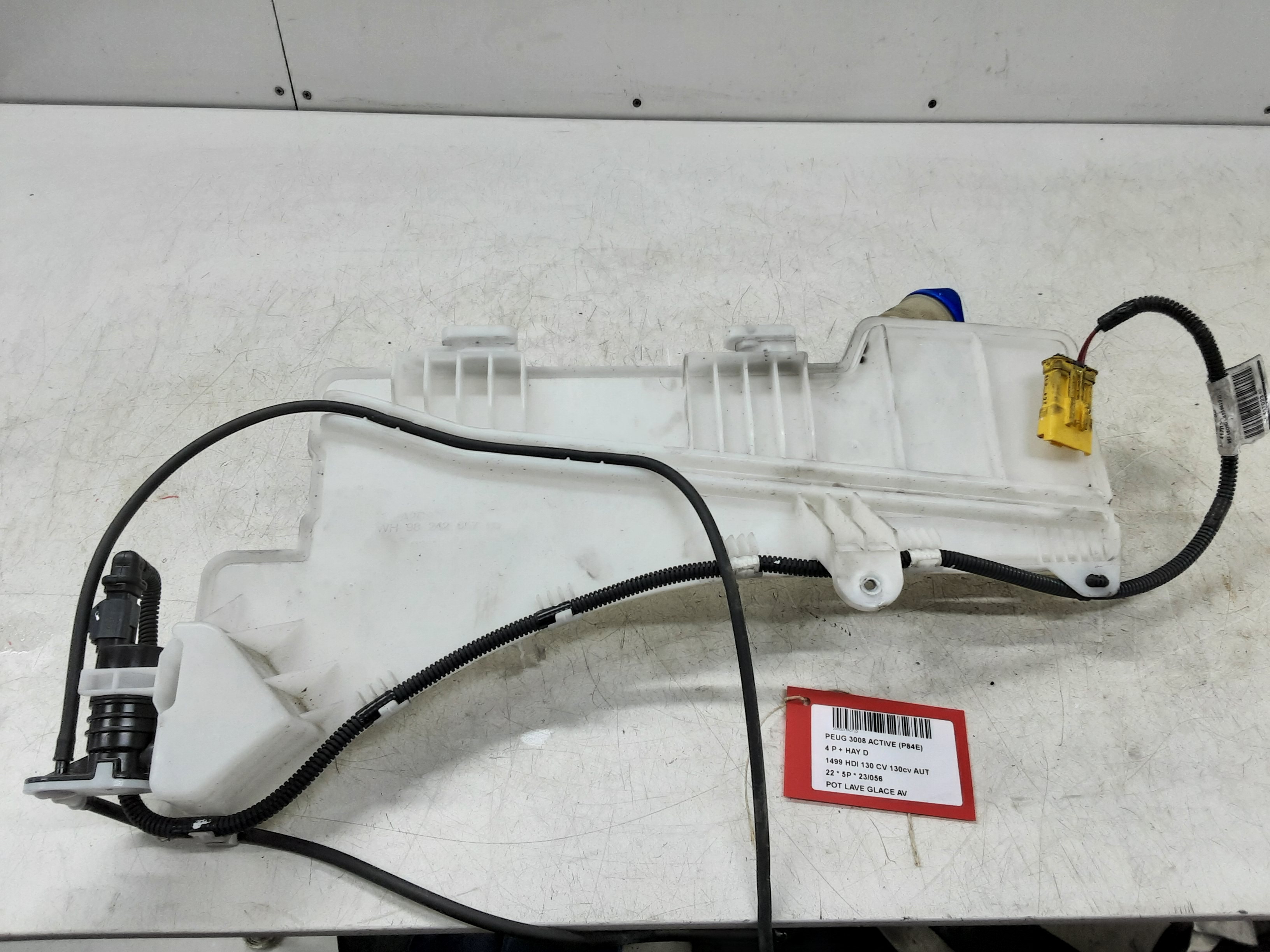 POT DE LAVE-GLACE AVANT Peugeot 3008 (2) 10/20+ FaceLift