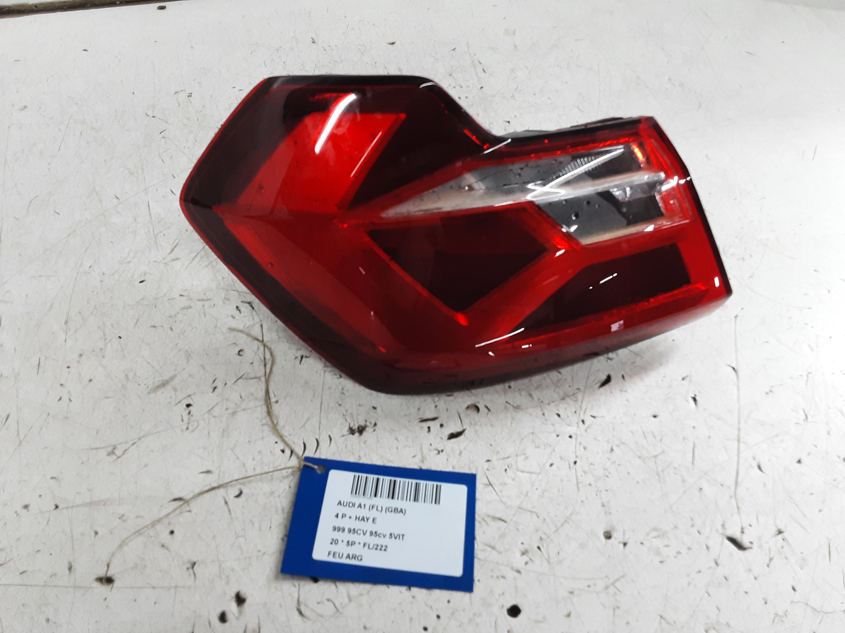 ACHTERLICHT LINKS Audi A1 12/18+
