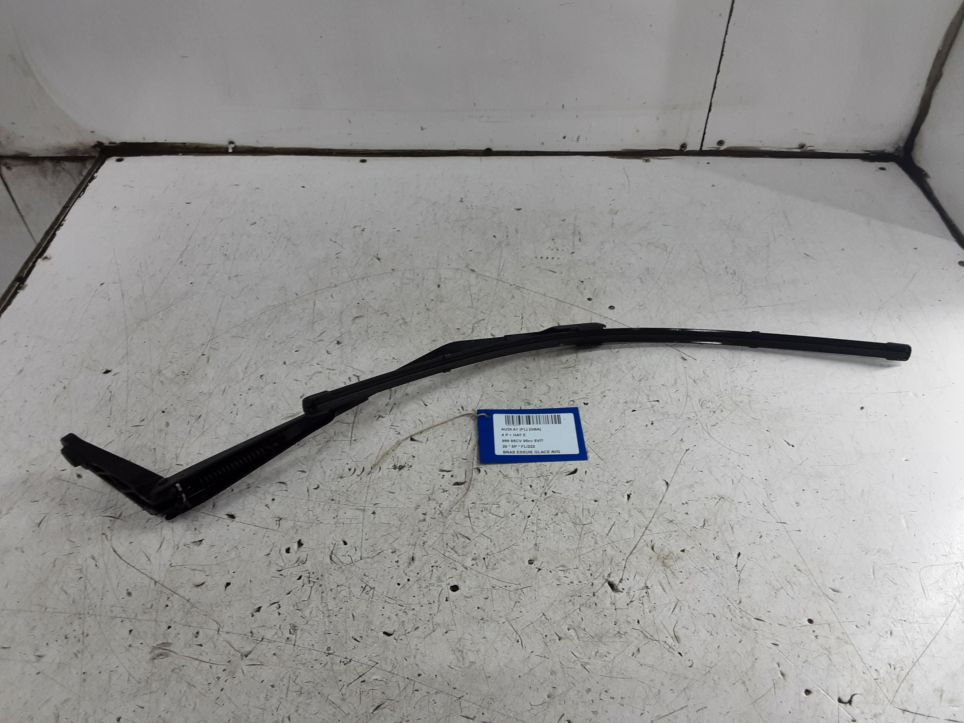 BRAS D&#039;ESSUIE-GLACE AVANT GAUCHE Audi A1 12/18+