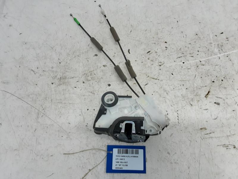 VERROUILLAGE DE PORTE AVANT GAUCHE Toyota YARIS (6) 2/20+