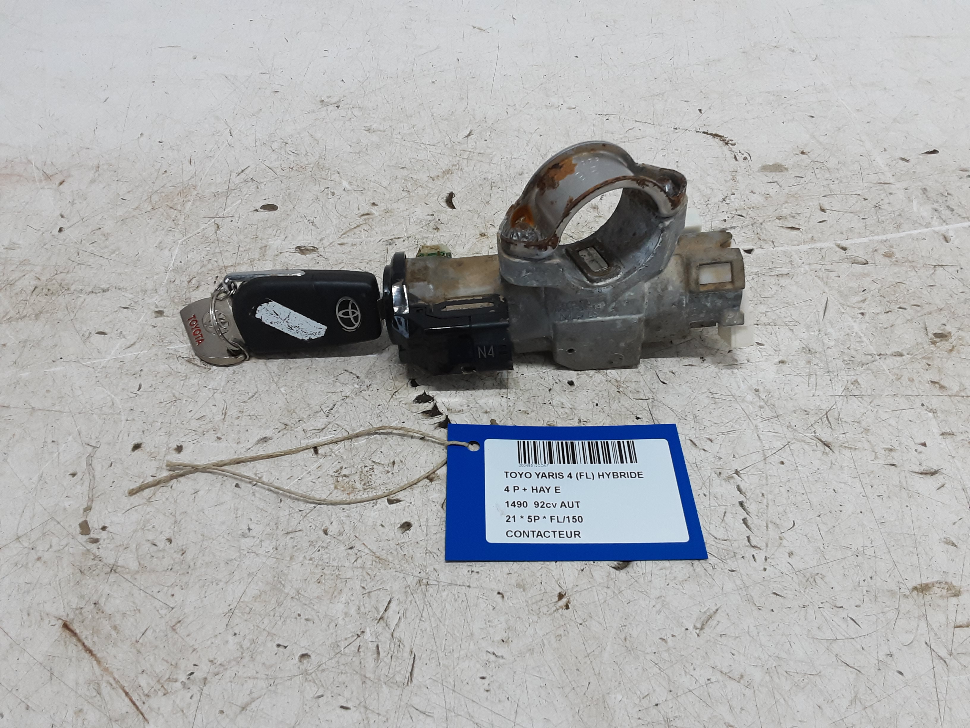 CONTACTSLOT Toyota YARIS (6) 2/20+