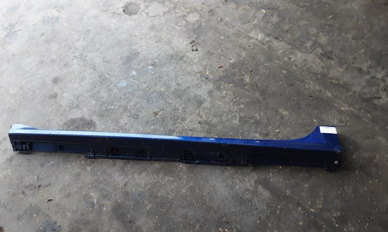 JUPE LATERALE GAUCHE Toyota YARIS (6) 2/20+