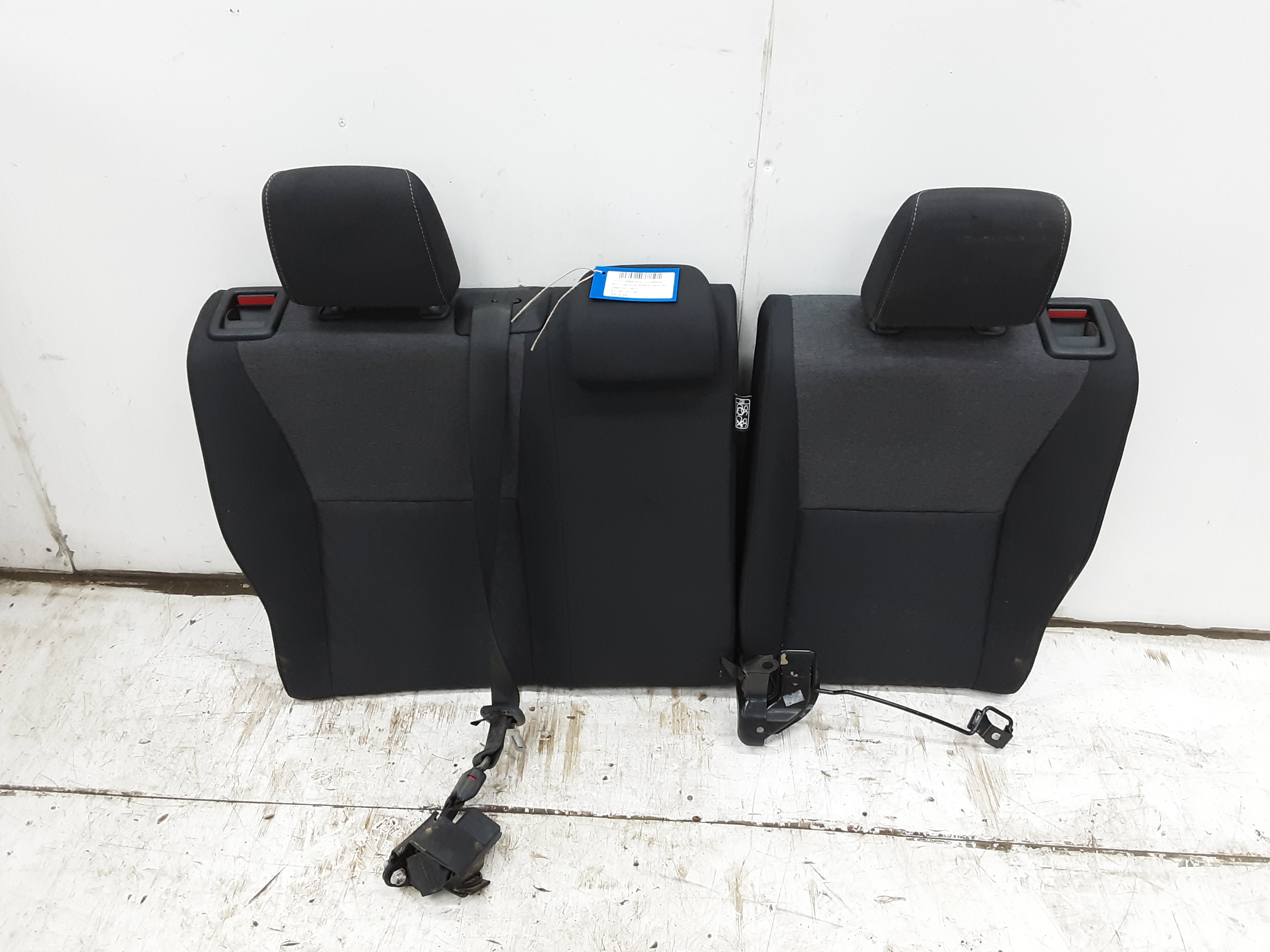 SIEGE ARRIERE Toyota YARIS (6) 2/20+