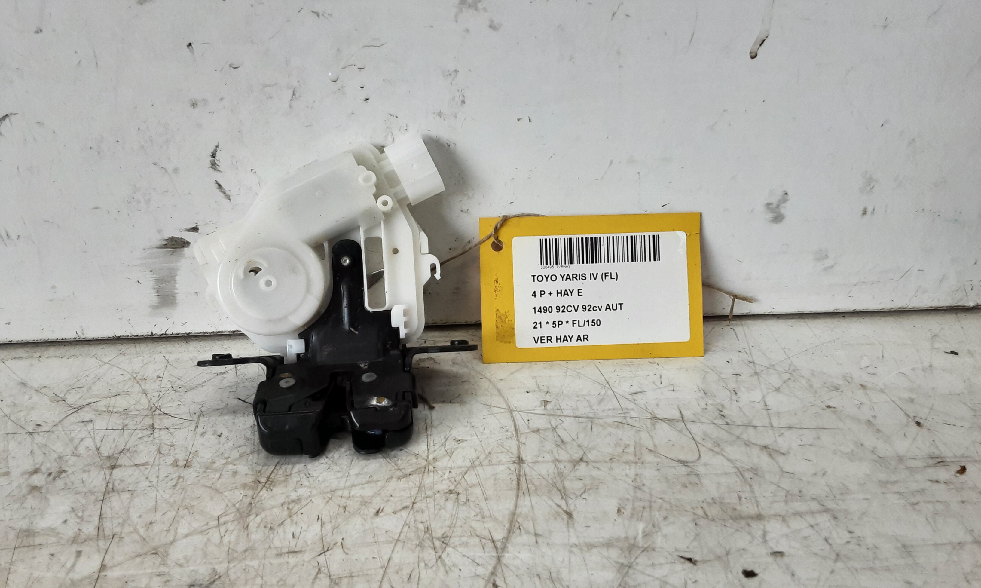 VERROUILLAGE DE HAYON ARRIERE Toyota YARIS (6) 2/20+