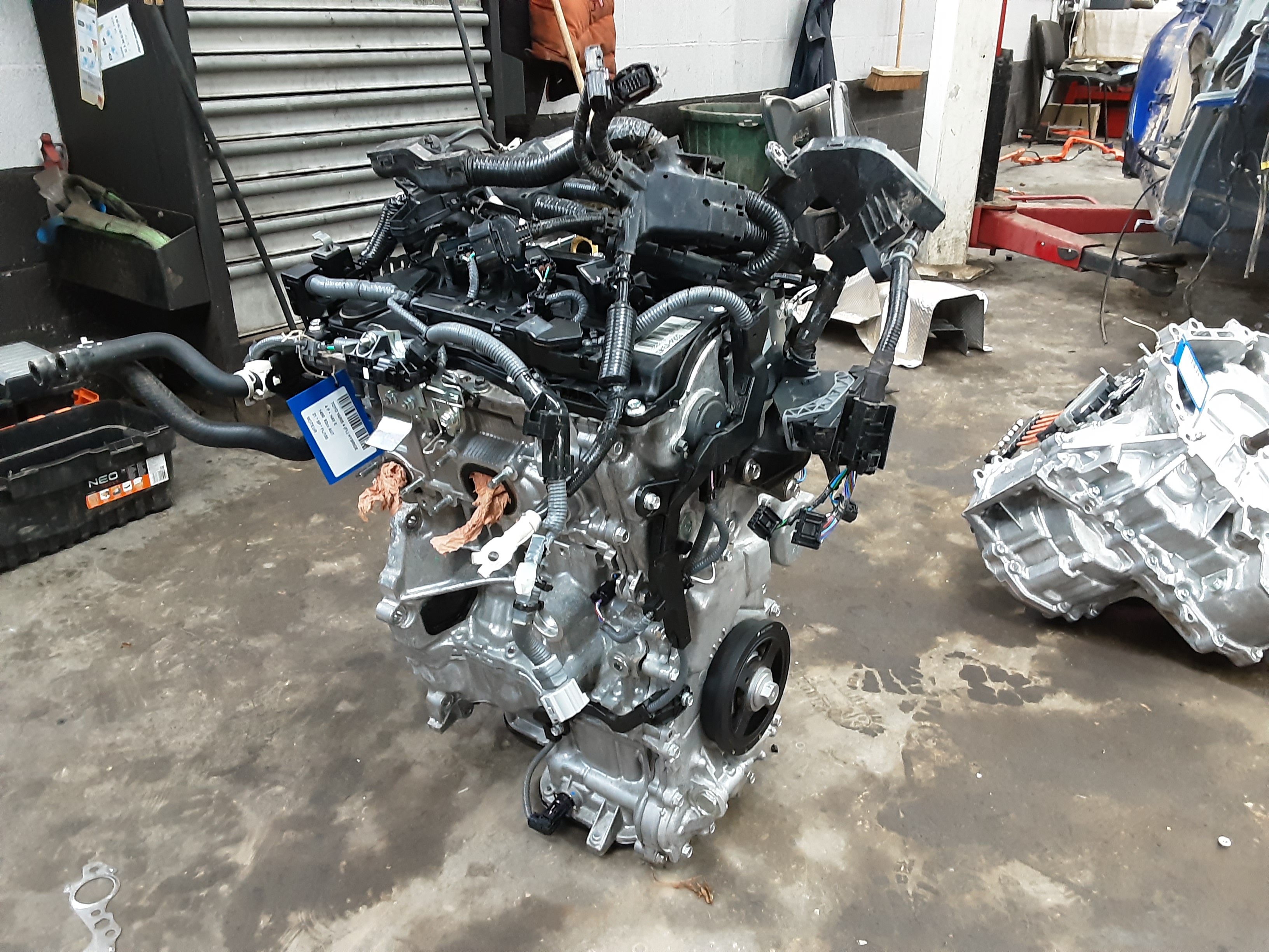 MOTOR Toyota YARIS (6) 2/20+