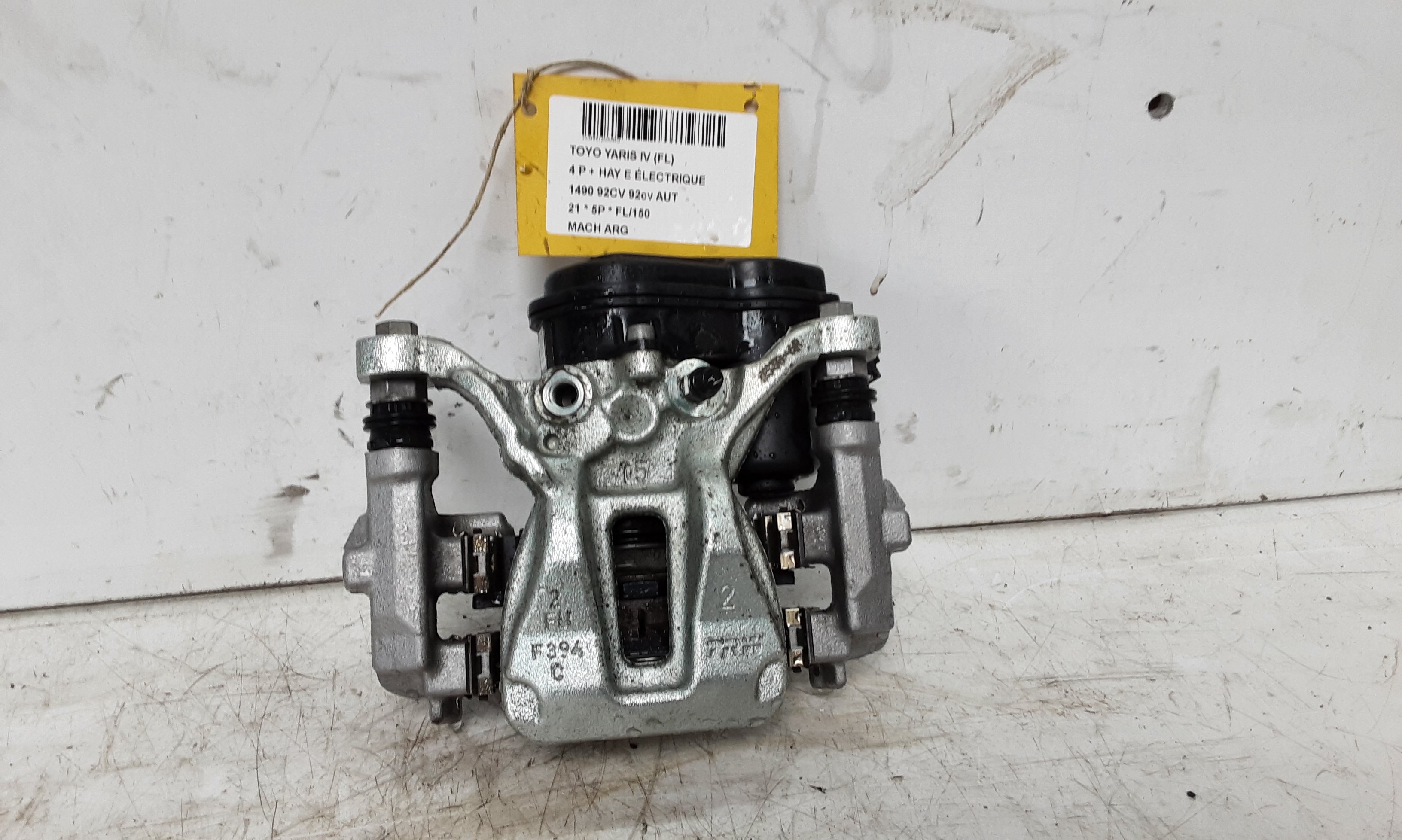 MACHOIRE ARRIERE GAUCHE Toyota YARIS (6) 2/20+