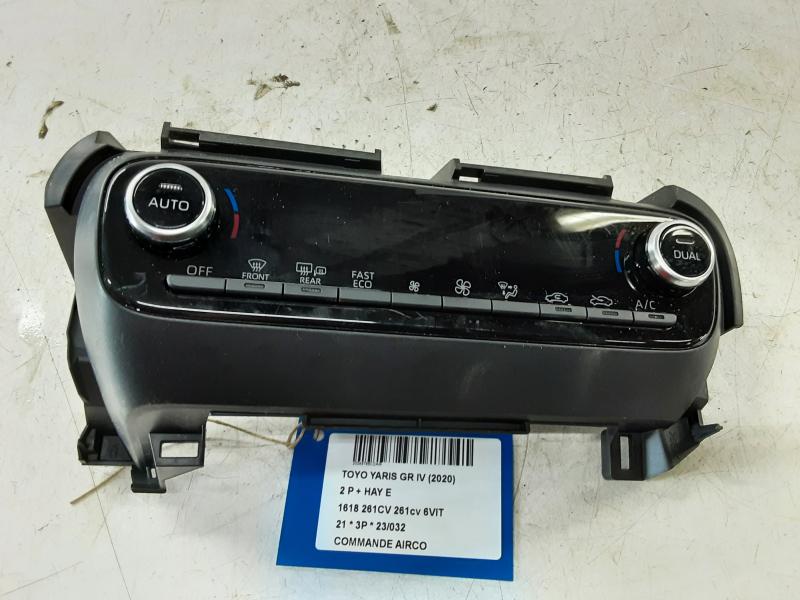BEDIENINGSPANEEL AIRCO Toyota YARIS (6) 2/20+