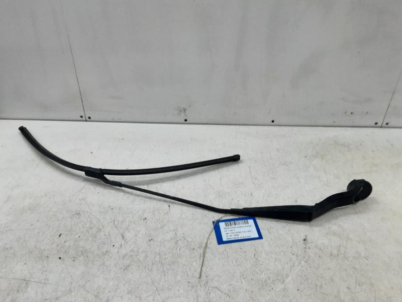 RUITENWISSERARM RECHTS VOOR Renault SCENIC 9/16+