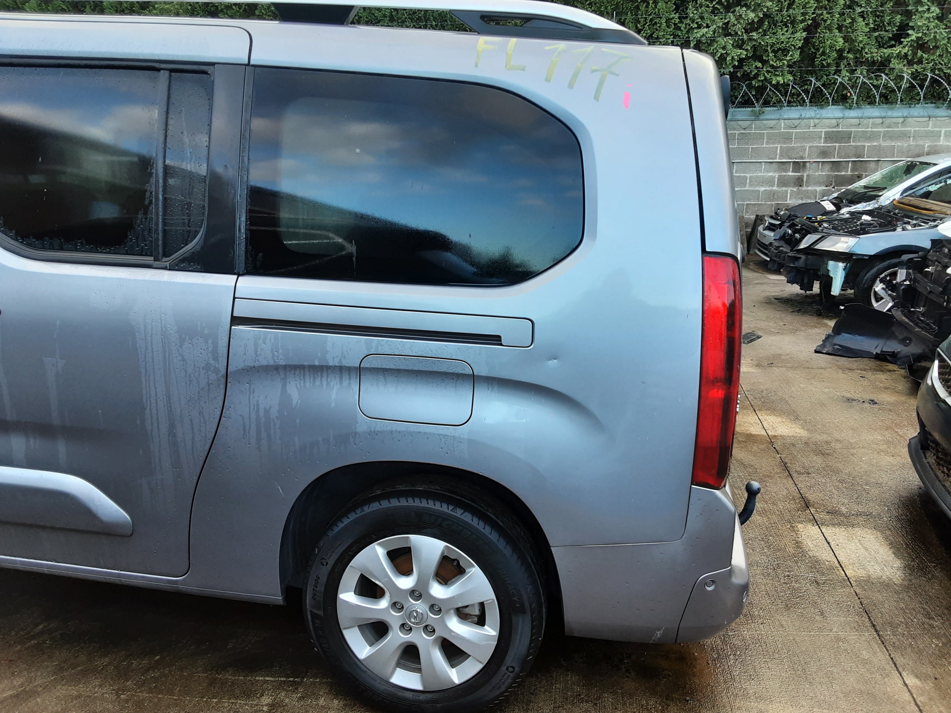 AILE ARRIERE GAUCHE Opel COMBO 6/18+