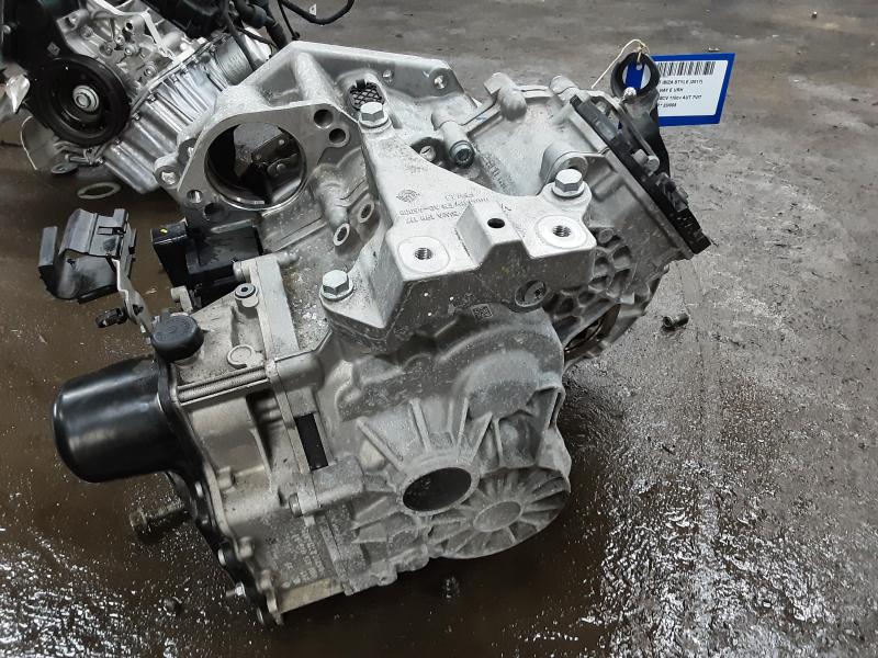 VERSNELLINGSBAK Seat IBIZA MK5 (6F/KJ1) 5/17 - 2021