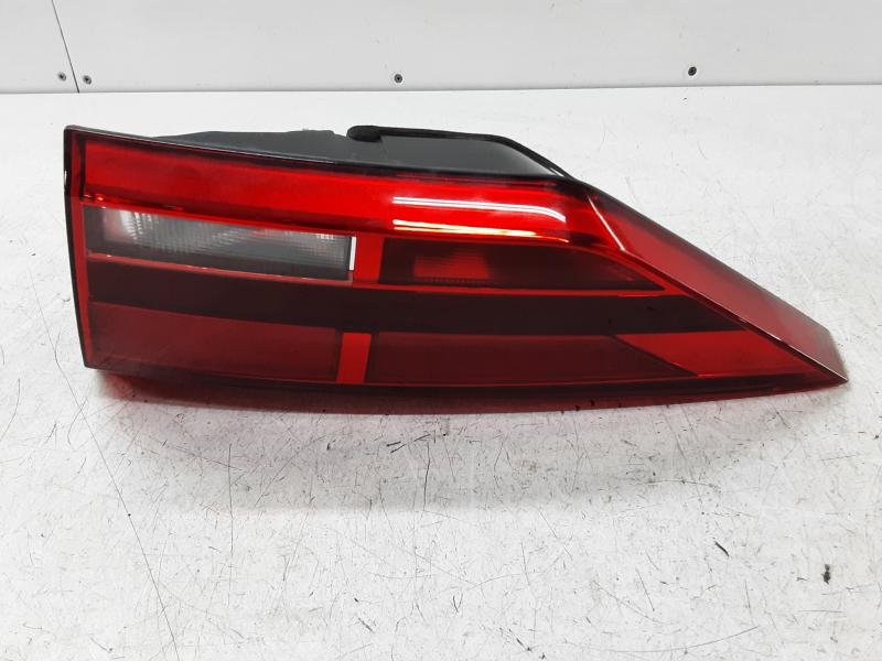 LICHT ACHTERKLEP RECHTS Audi Q3 11/18+