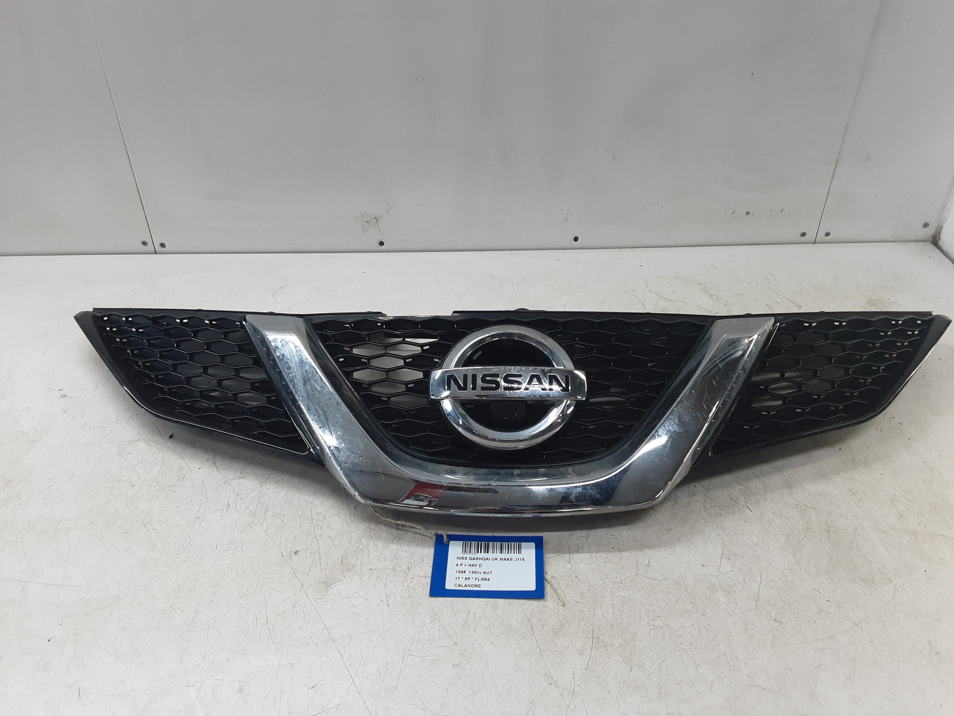 CALANDRE Nissan QASHQAI 2/14 - 17 J11