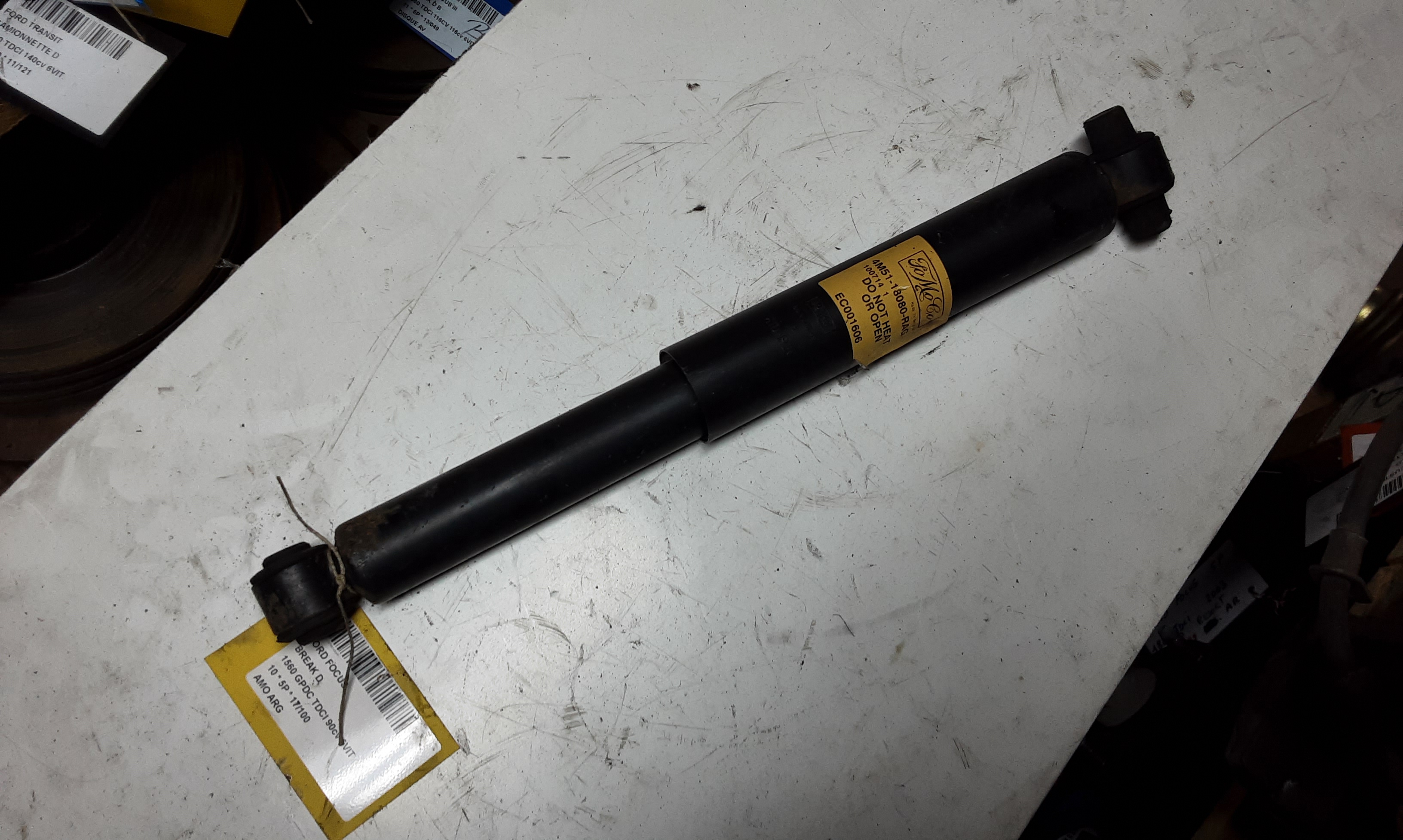 FEDERBEIN HINTER LINKS Ford FOCUS (3) 08 - 02/11